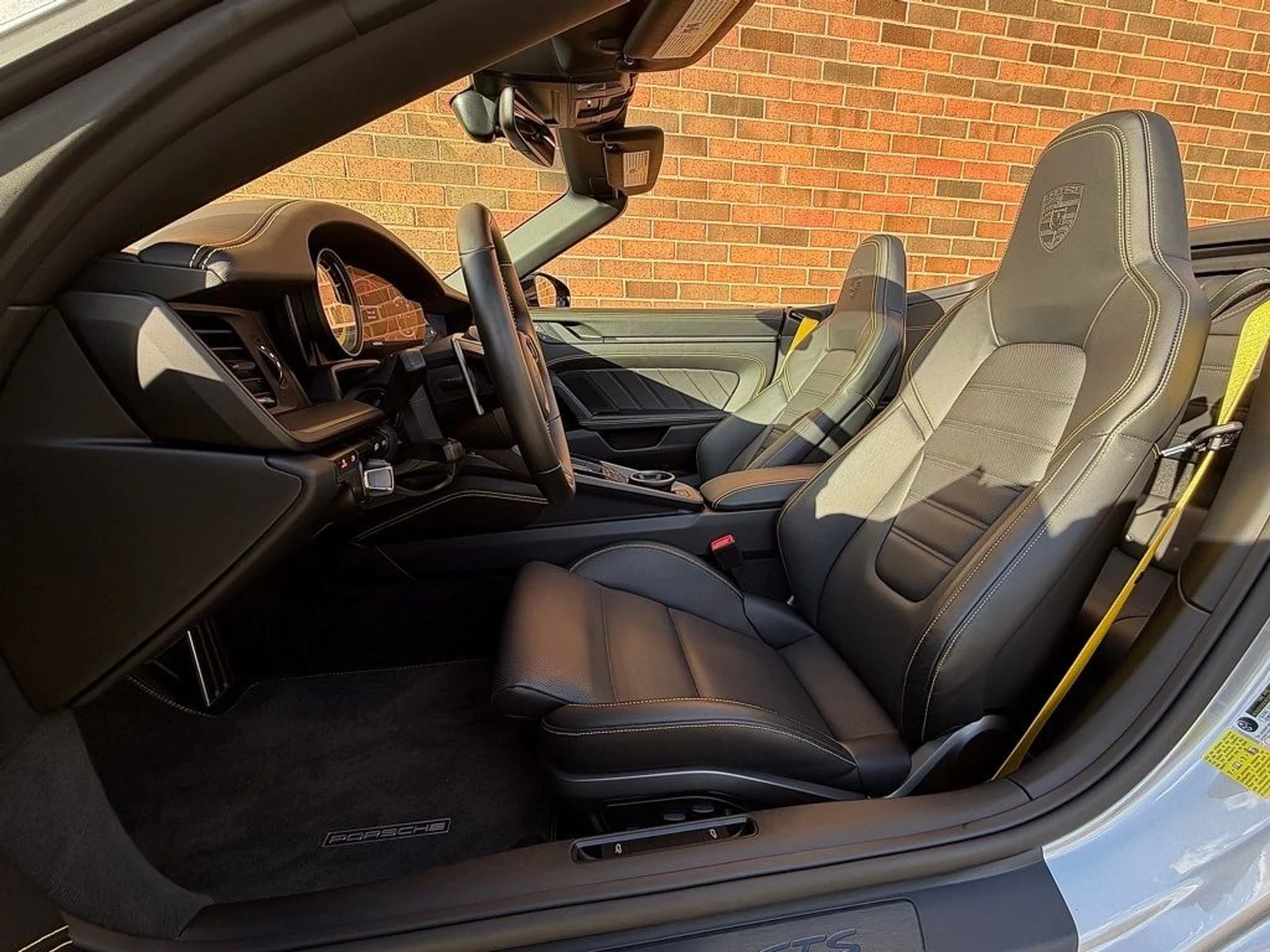 mph004_2232537410_5f3bf9e97dc2b9886295ba9606f3c9aax_c55d7076b6