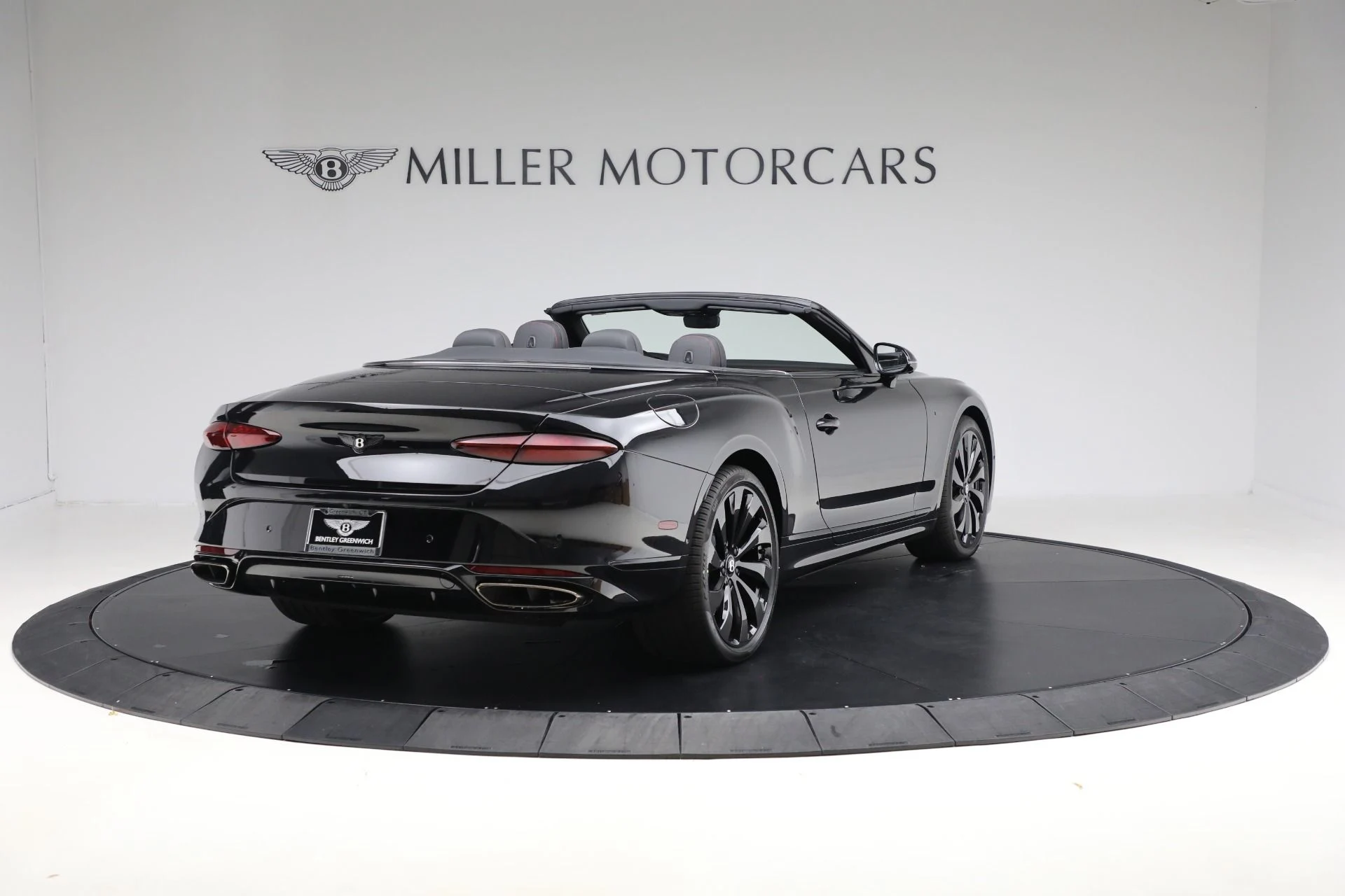 mph004_2240410255_New_2025_Bentley_Continental_GTC_Black_Edition_fcf4176f50