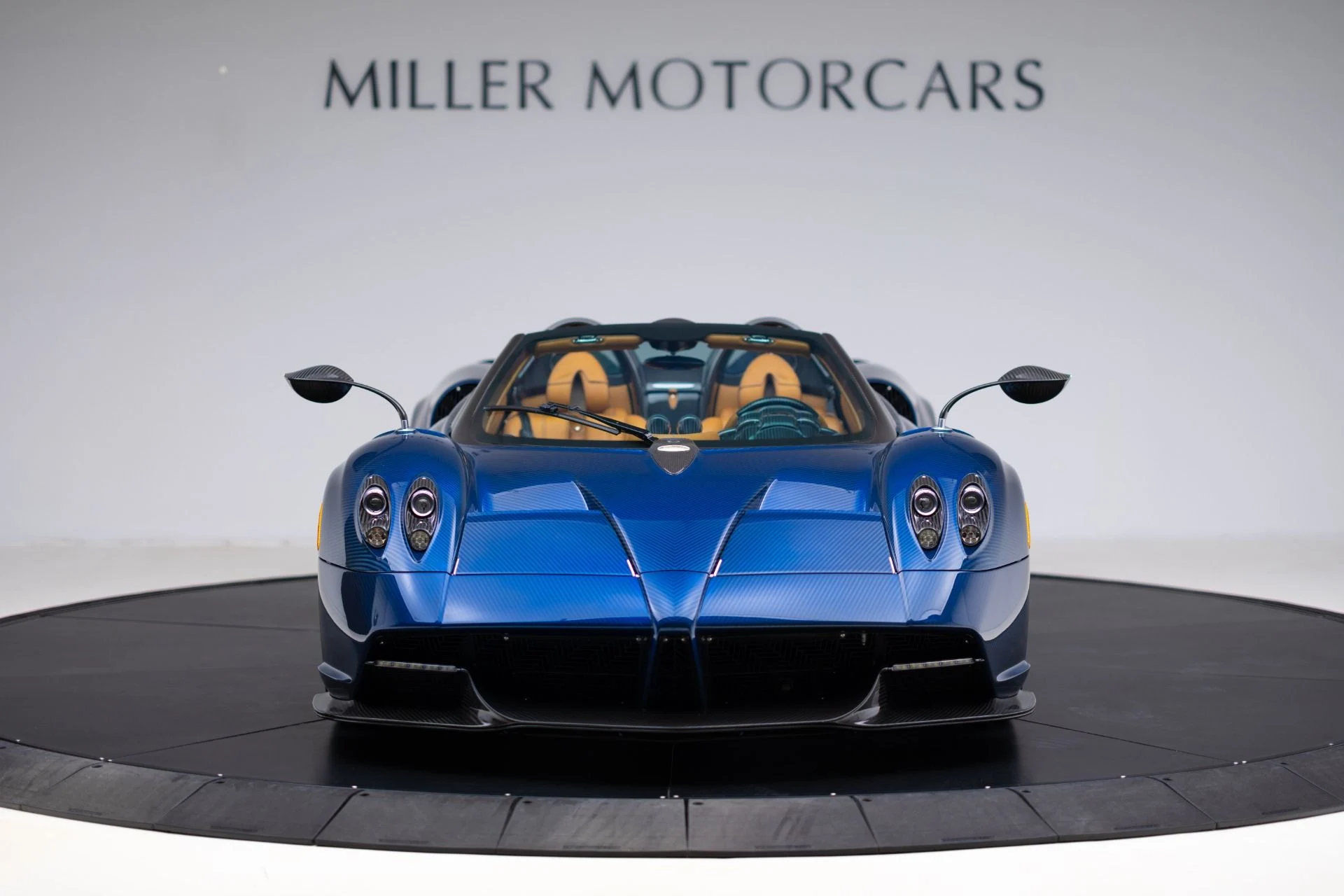 mph004_2243512704_Used_2017_Pagani_Huayra_Roadster_1775067980_56e747da94