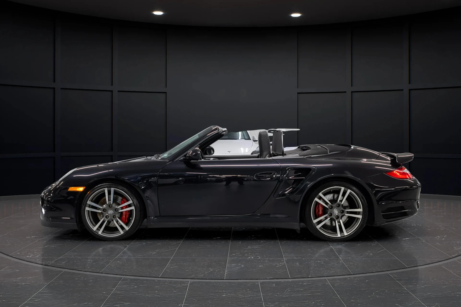 mph004_2245039103_ef4fae52_0a4e_48a9_96a9_25e7562eb281_201120_Porsche2091120_Turbo20_Cabriolet2028_WP_0_CD_2_A90_BS_77372929_5_34880e6cee