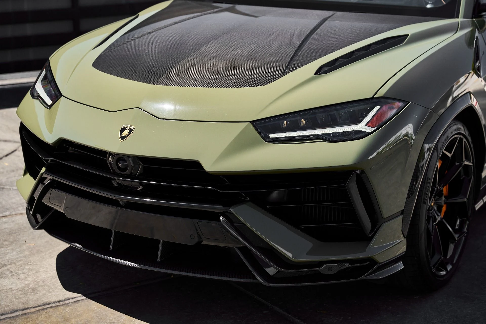 mph004_2248062679_Used_2023_Lamborghini_Urus_Performante_1778288881_f4c691da65