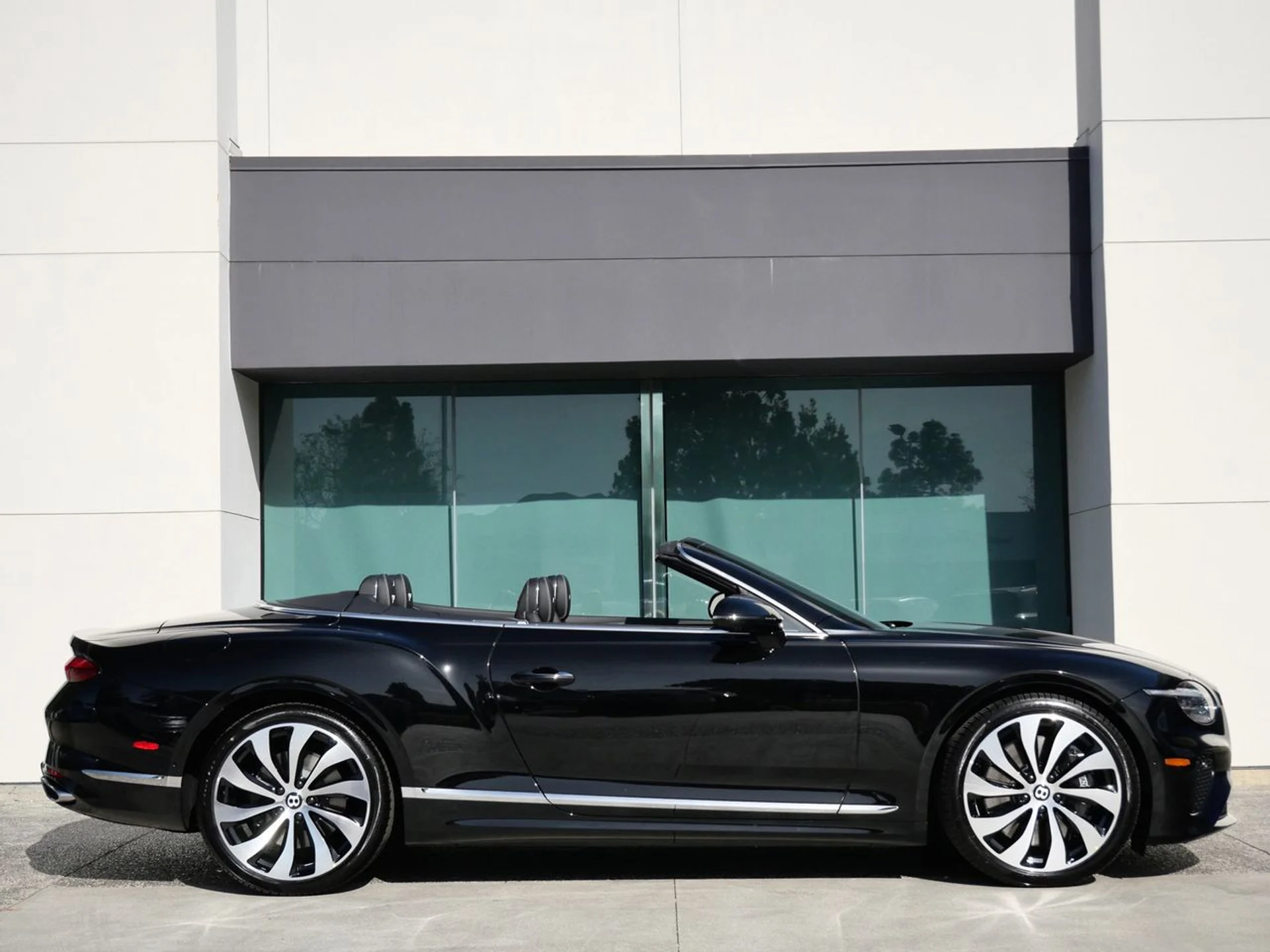 mph004_2252386727_d53209f0f045bc2690747a44f4b40aa1x_b75e845ed1