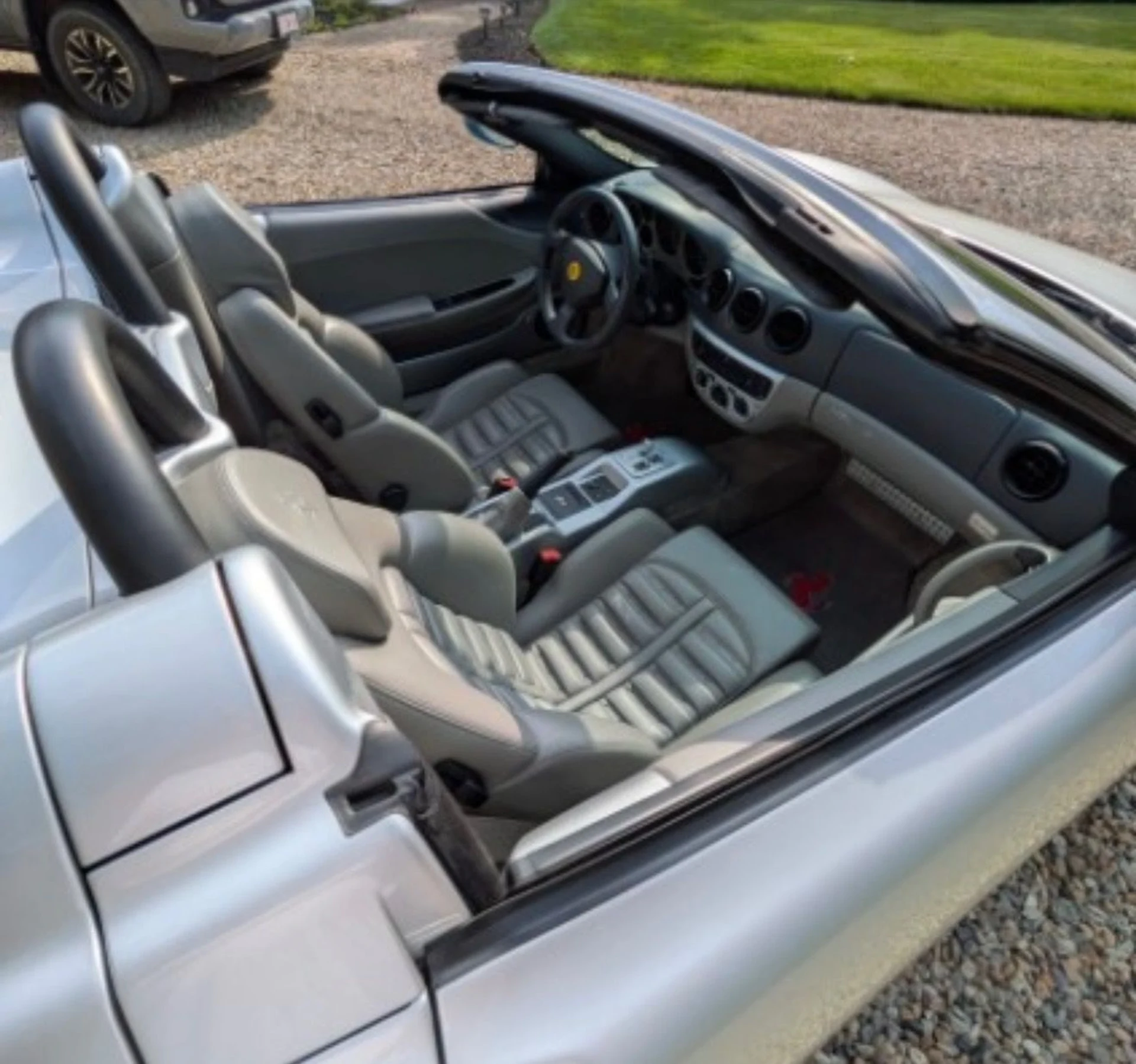 mph004_2253390182_Used_2001_Ferrari_360_Spider_1754336917_2704393764
