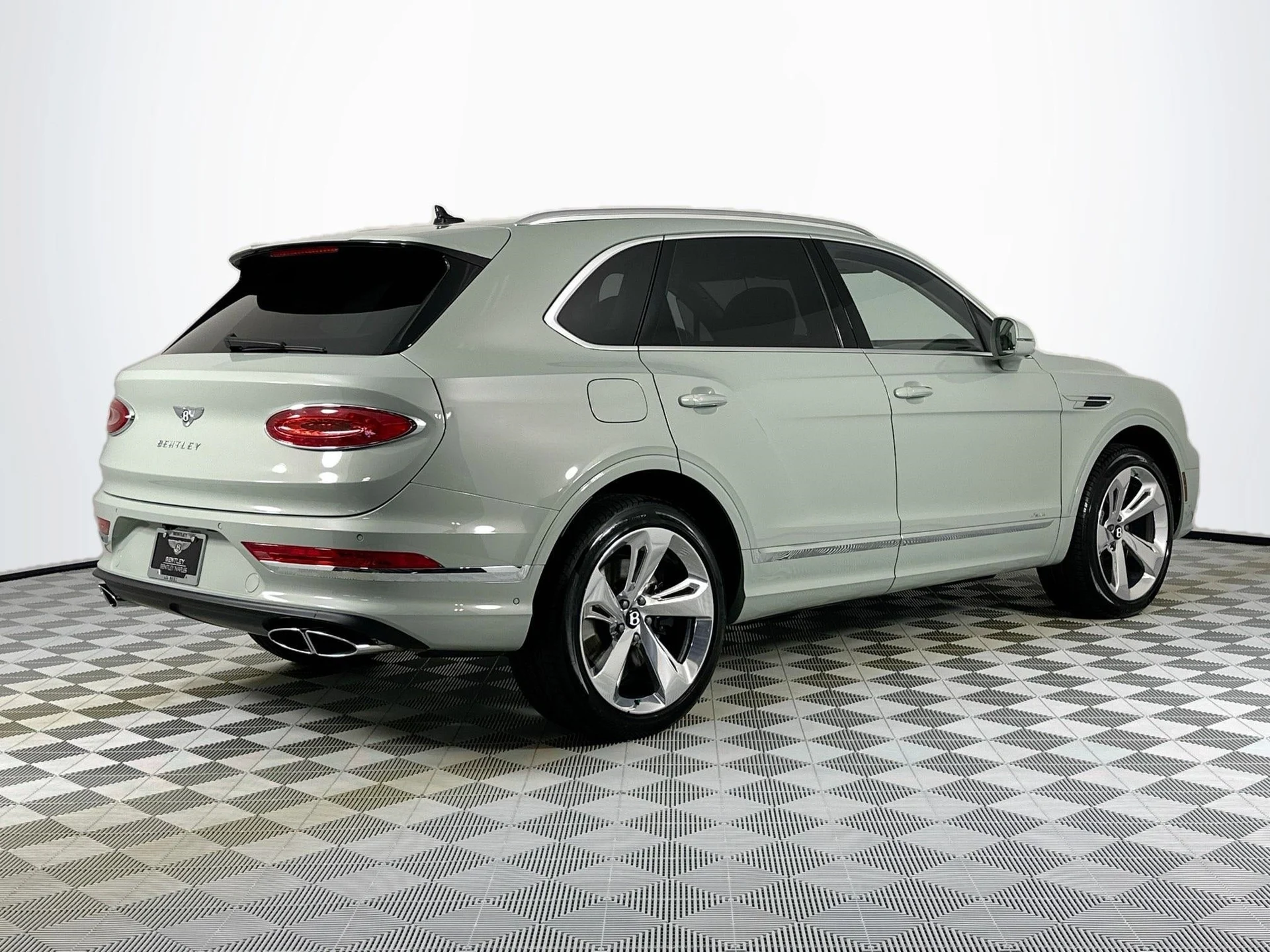 mph004_226135833_5_6f6a727f99