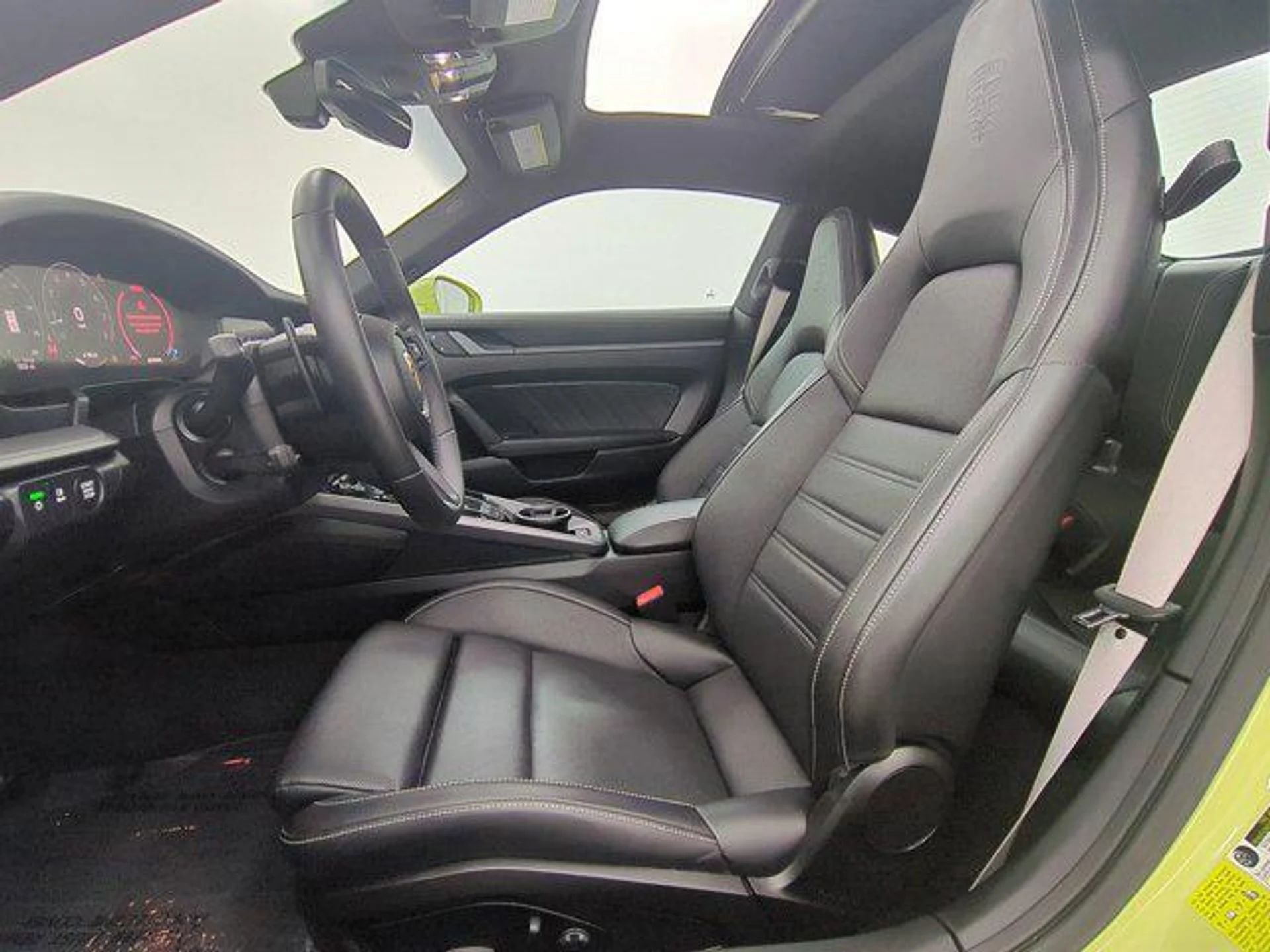 mph004_2266211117_b_XCZN_177_V_Ojb_Z9_OY_Op_AI_Jjcal_I4_9ba0a32631