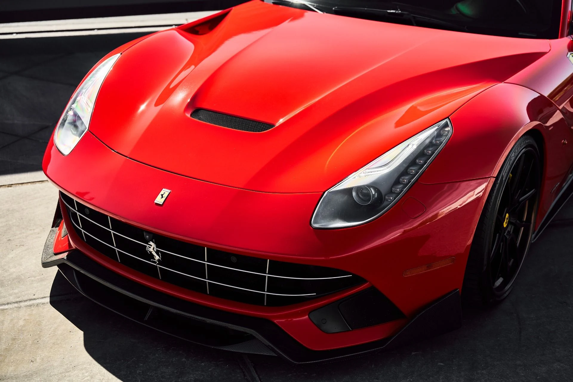 mph004_2270052865_Used_2014_Ferrari_F12_Berlinetta_1785289746_1d3eb7b2eb
