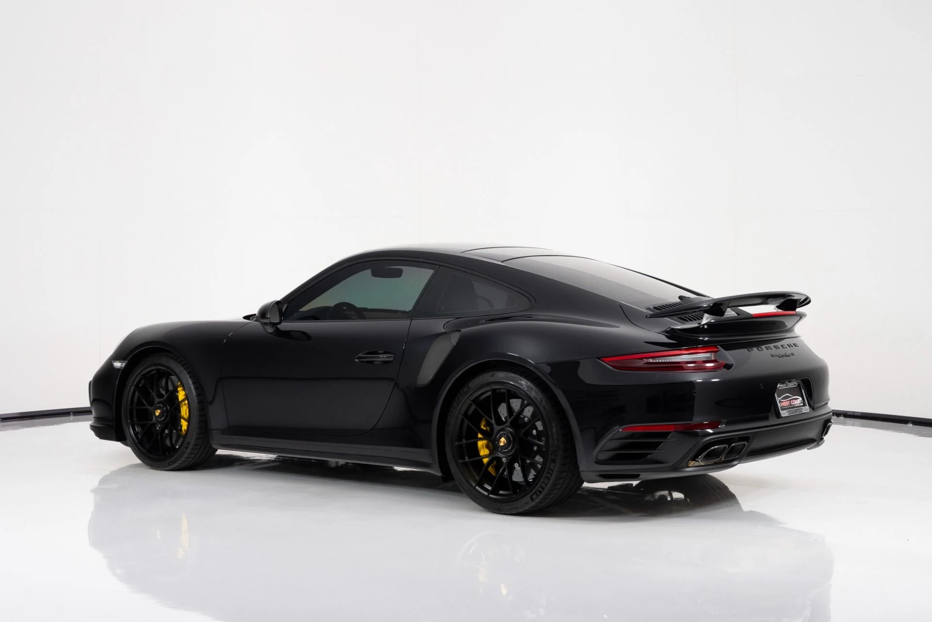 mph004_2273361879_Used_2019_Porsche_911_Turbo_S_1757958871_7b8d3c46ac
