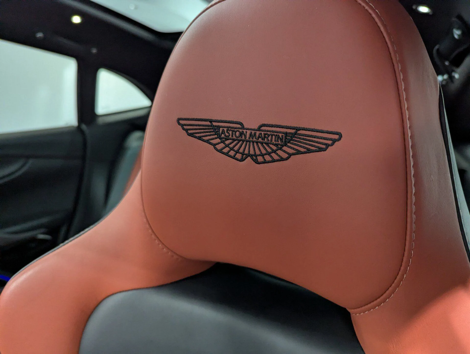 mph004_2280467585_70d1a1d9bc84a473d06a8abfb9b9a953_30a607f895