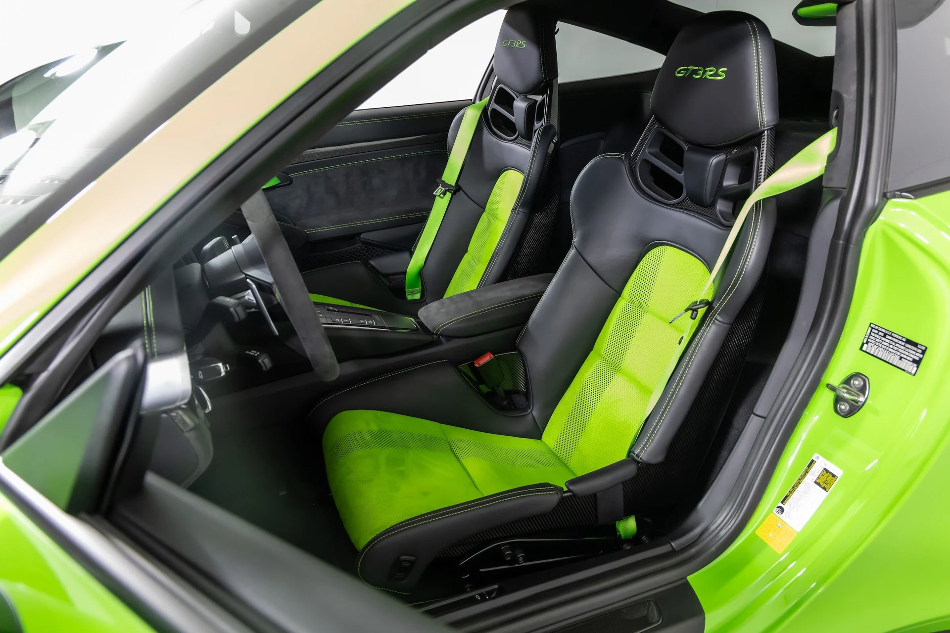 mph004_2282534431_3d90a78c04f641a9af741f15d95fe672_26928f197c