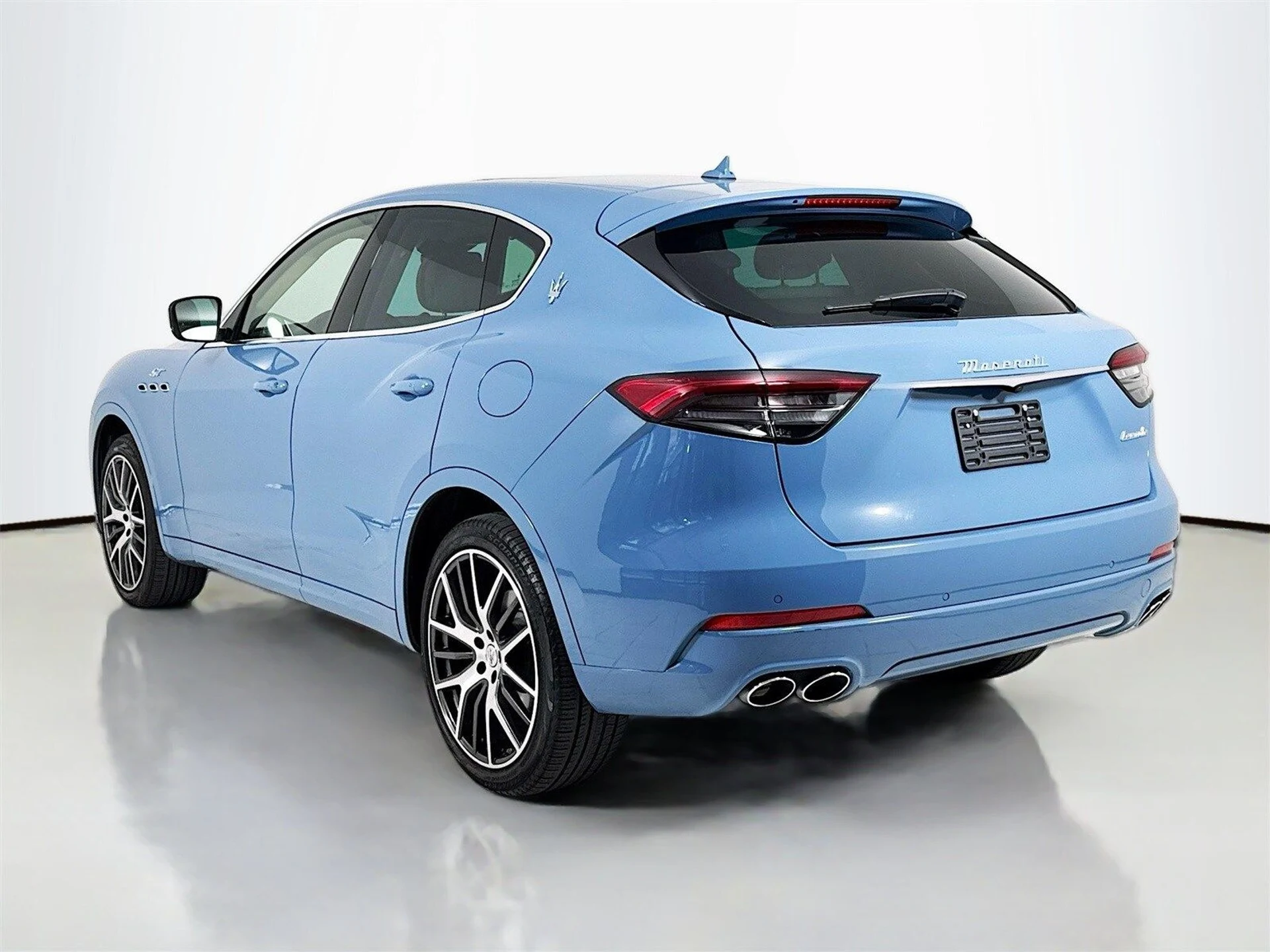 mph004_2285453038_27e480a5ac42bf32db48202c84ea0491x_6e34458bed