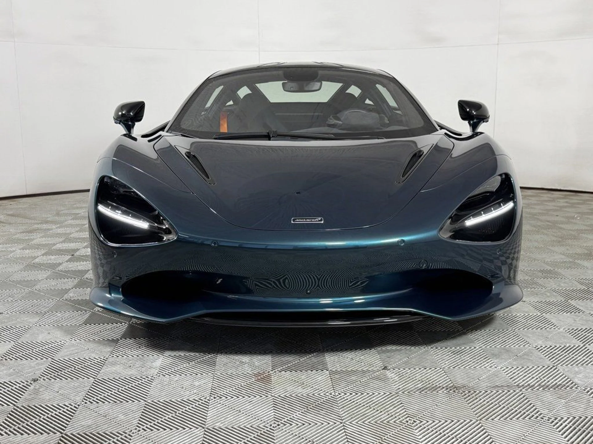 mph004_2286150333_a01077c91a18477bafee97b1f62d1569_dd87e1e353