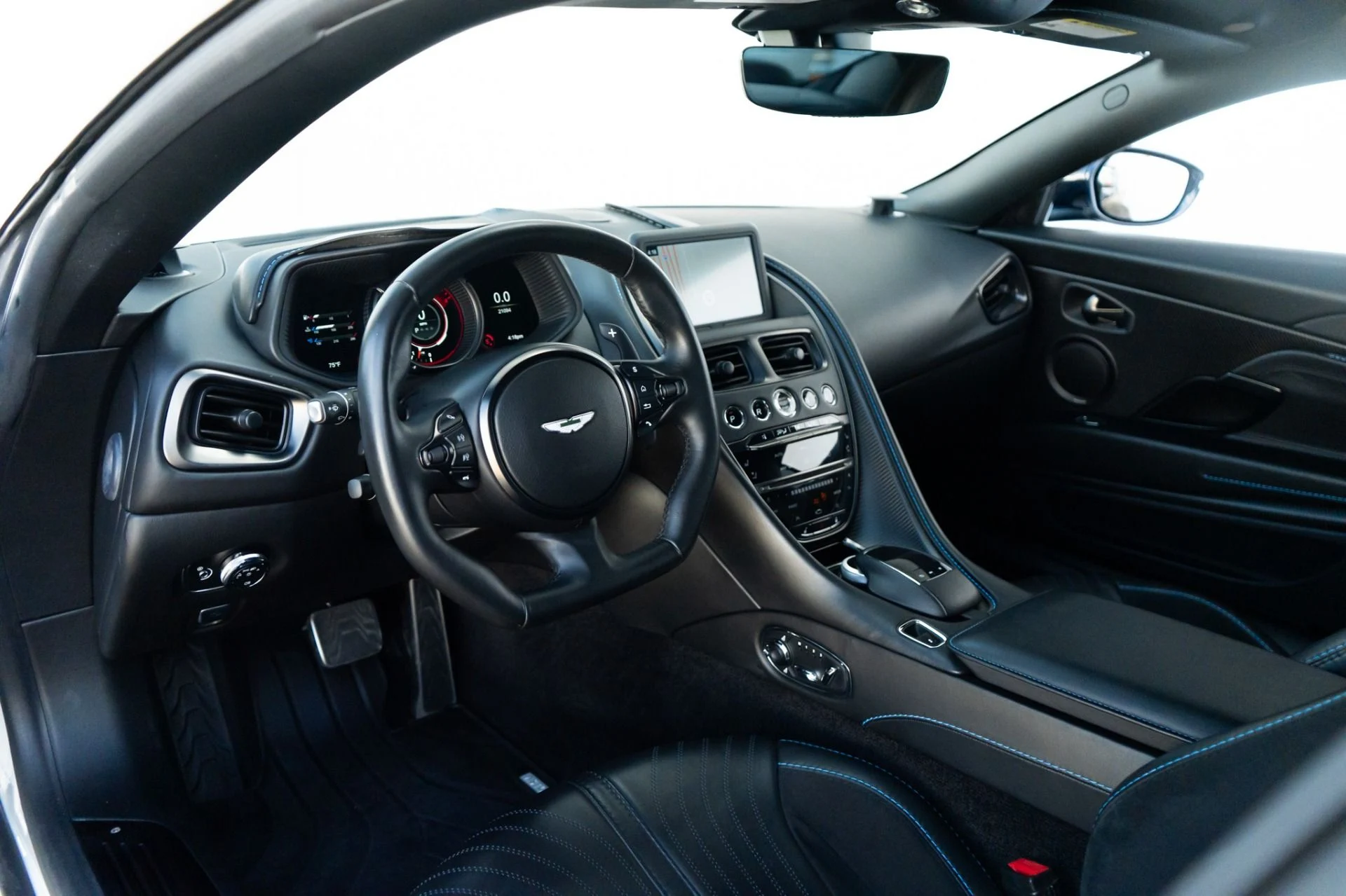 mph004_2288187915_Used_2019_Aston_Martin_DB_11_AMR_1785363698_3c98876ff5