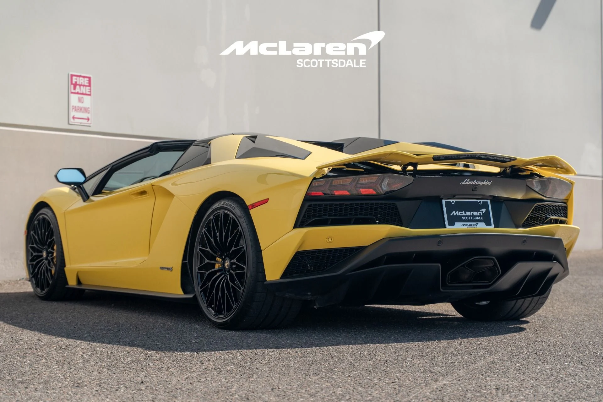 mph004_2289270073_Used_2019_LAMBORGHINI_AVENTADOR_1788542104_95967ea1bf