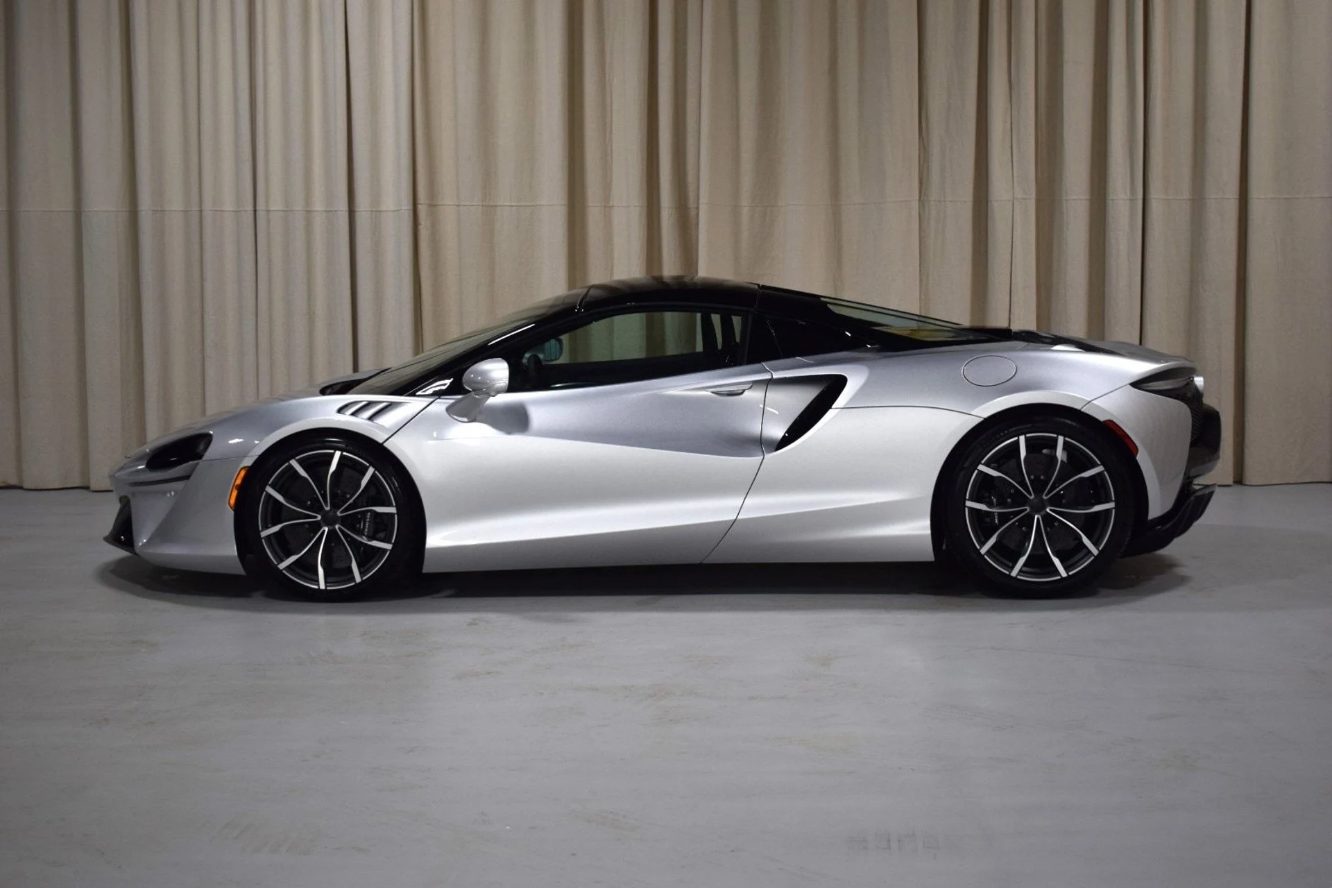 mph004_2304674405_312b13c882cd0fe1cd63e1a70715dba2x_70c2f2b4af