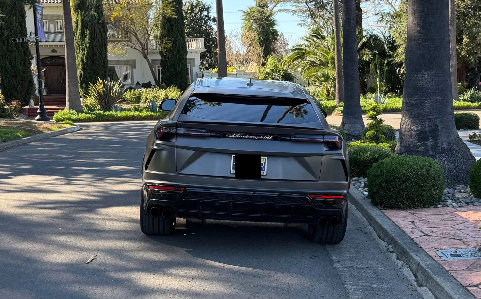 mph004_230761106_Used_2022_Lamborghini_Urus_1773427835_6e0f8c4e9c