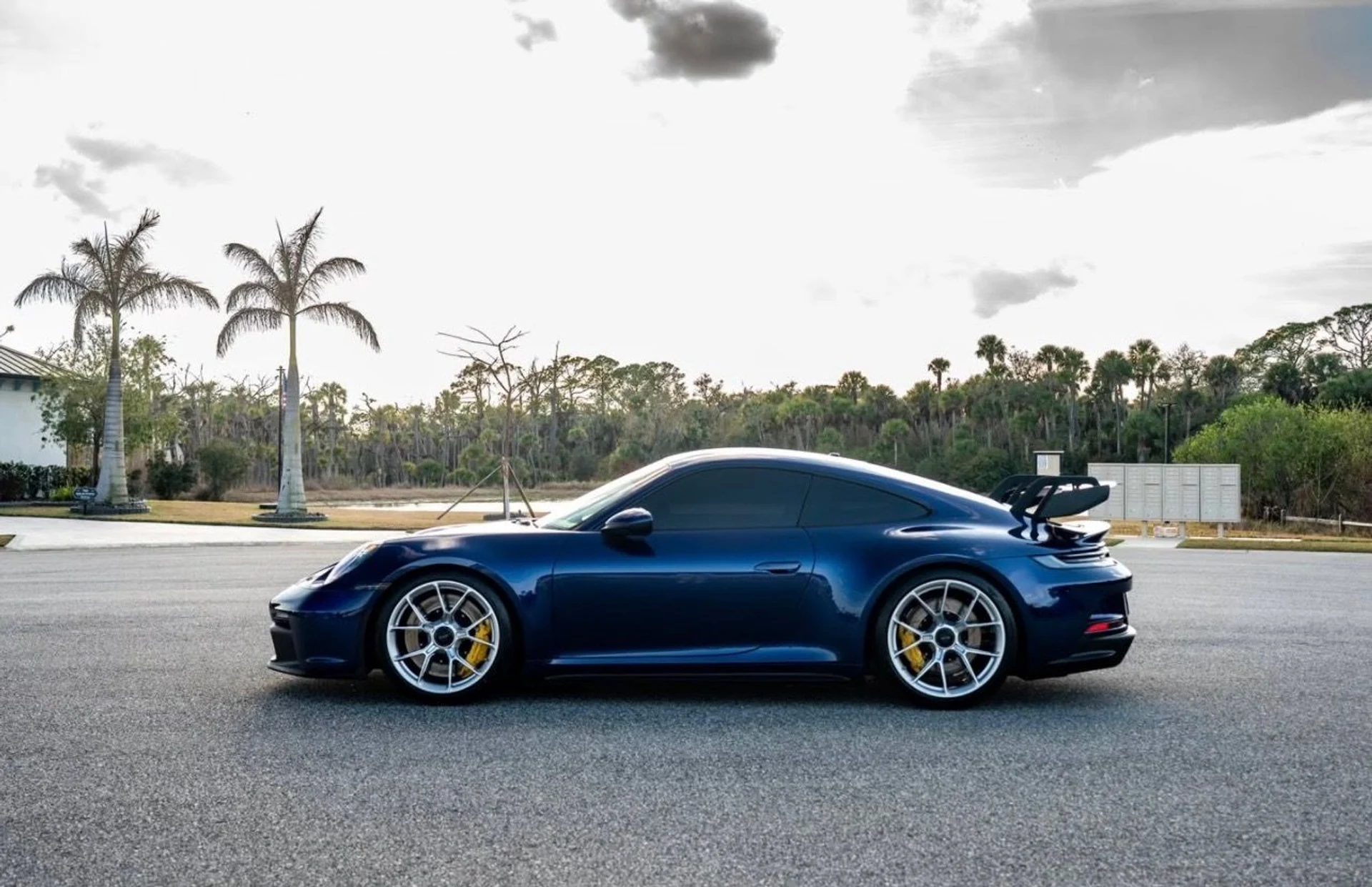 mph004_2328099205_Used_2024_Porsche_911_GT_3_1774535205_ebbee455c5