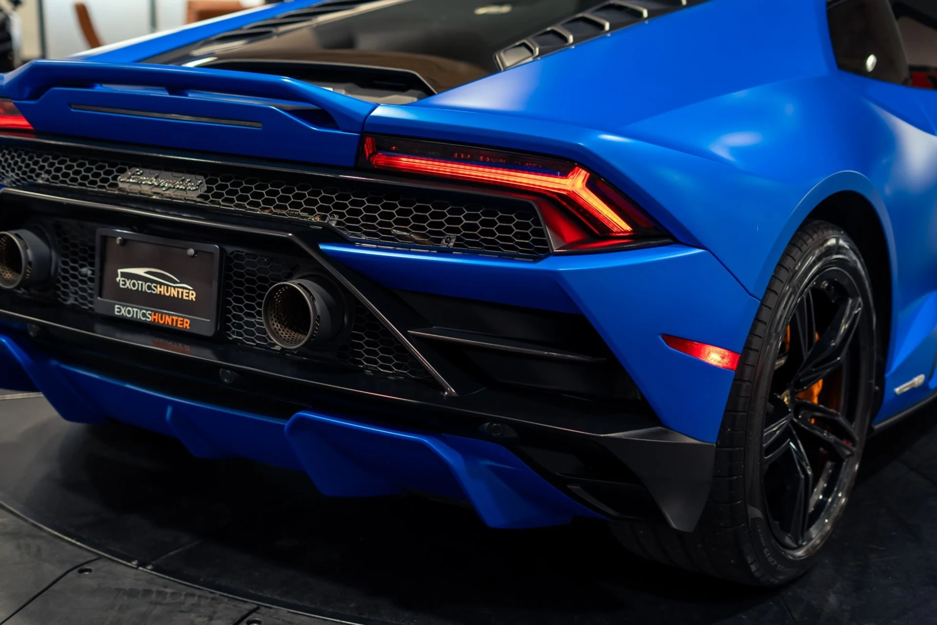mph004_2331599561_Used_2020_Lamborghini_Huracan_EVO_Blu_Aegeus_Matte_Paint_w_Orange_Leather_Sensonum_Audio_1781118932_8384f79637