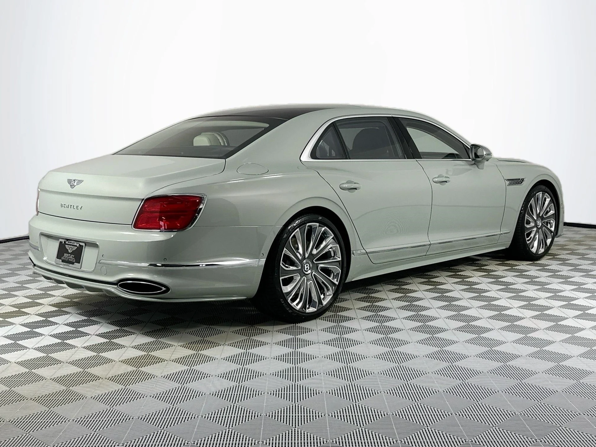 mph004_2332928373_5_674fdf990b