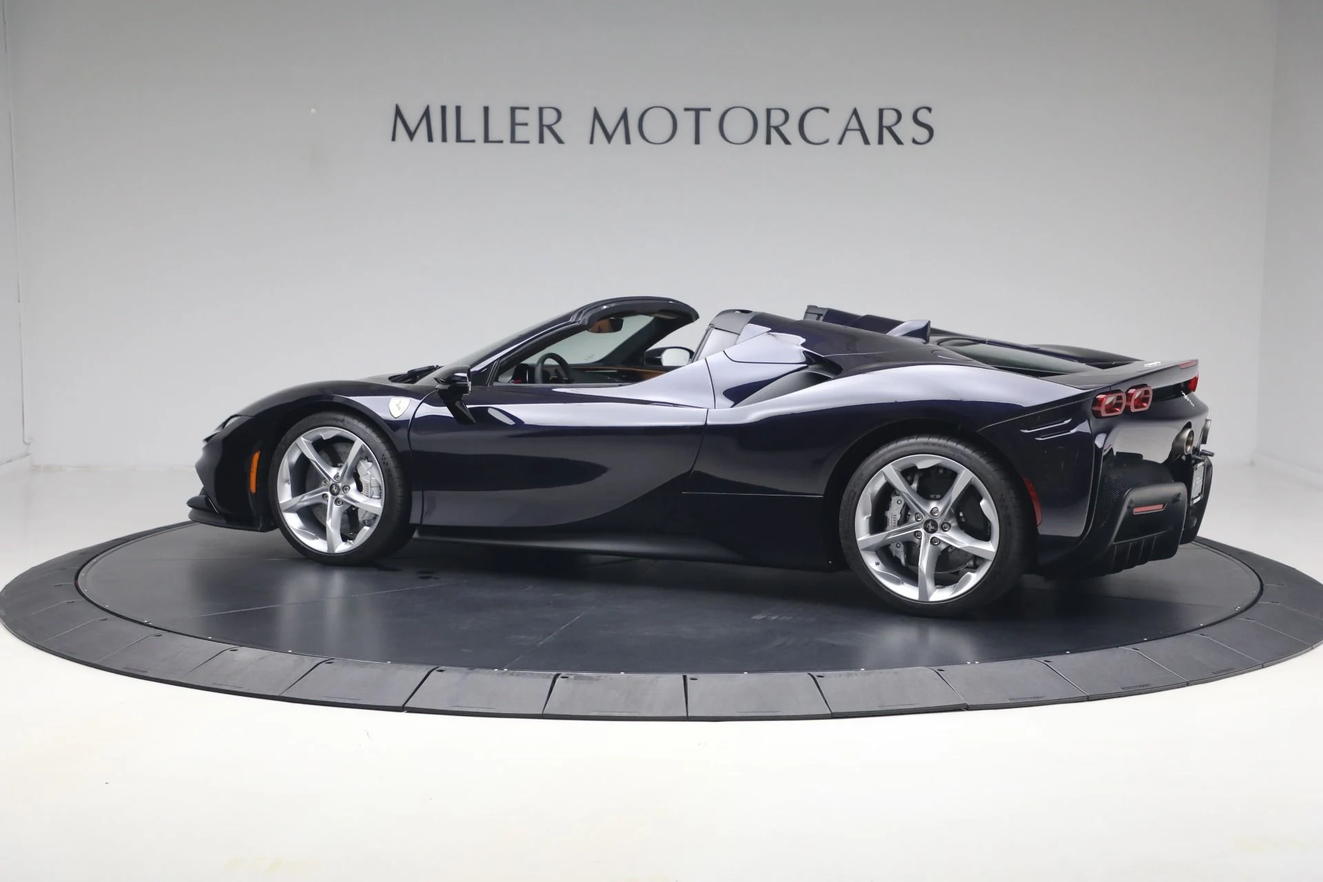 mph004_2345750573_Used_2024_Ferrari_SF_90_Spider_1781812304_6aaf0b0e4f