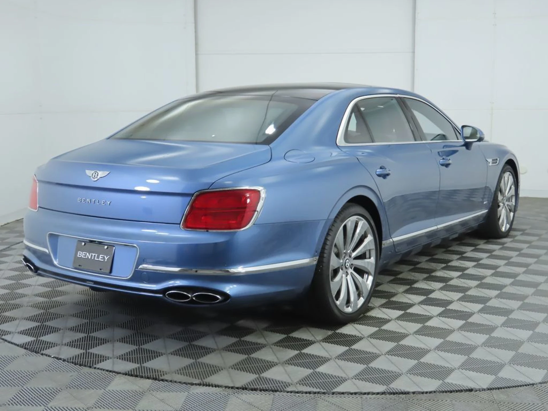 mph004_2348271269_used_2021_bentley_flying_spur_v8sedan_8119_22952402_5_1024_fee096365b