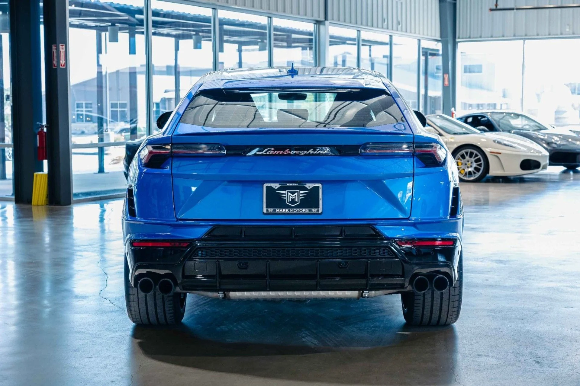 mph004_2353627333_w_Q_163b9ed997