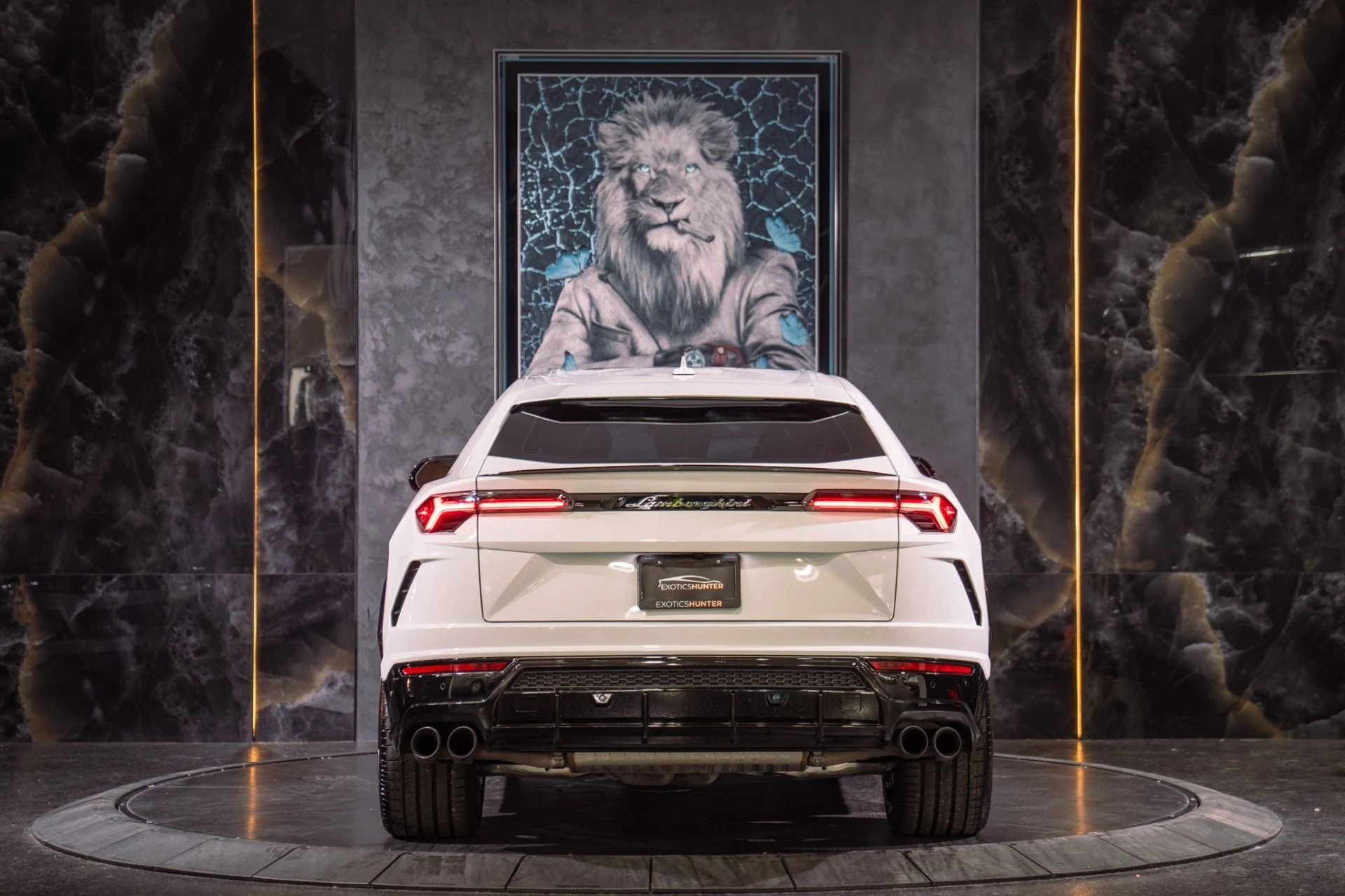 mph004_2359174636_Used_2022_Lamborghini_Urus_Full_Carbon_Interior_Package_1792255478_0d0f82c198