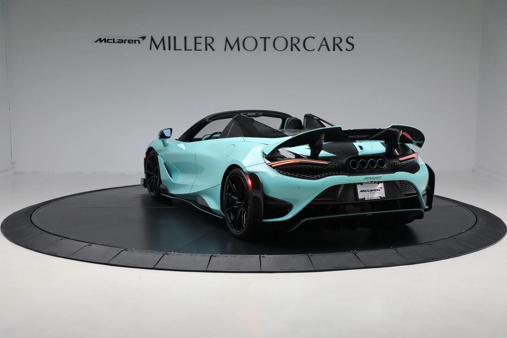 mph004_2371618403_Used_2022_Mc_Laren_765_LT_Spider_1fc0a3e72e