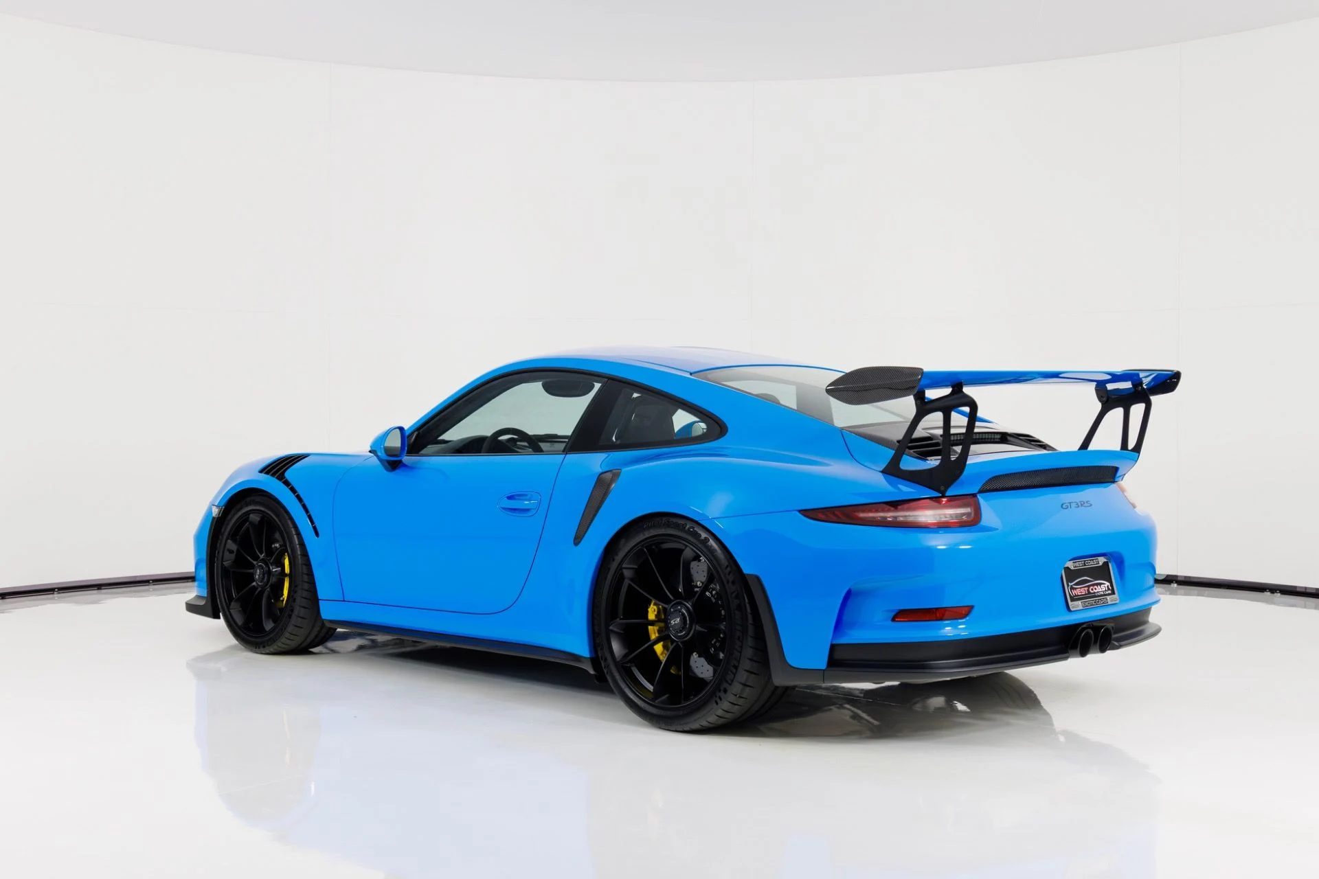 mph004_2376104472_Used_2016_Porsche_911_GT_3_RS_1769037870_cd89c53cdd