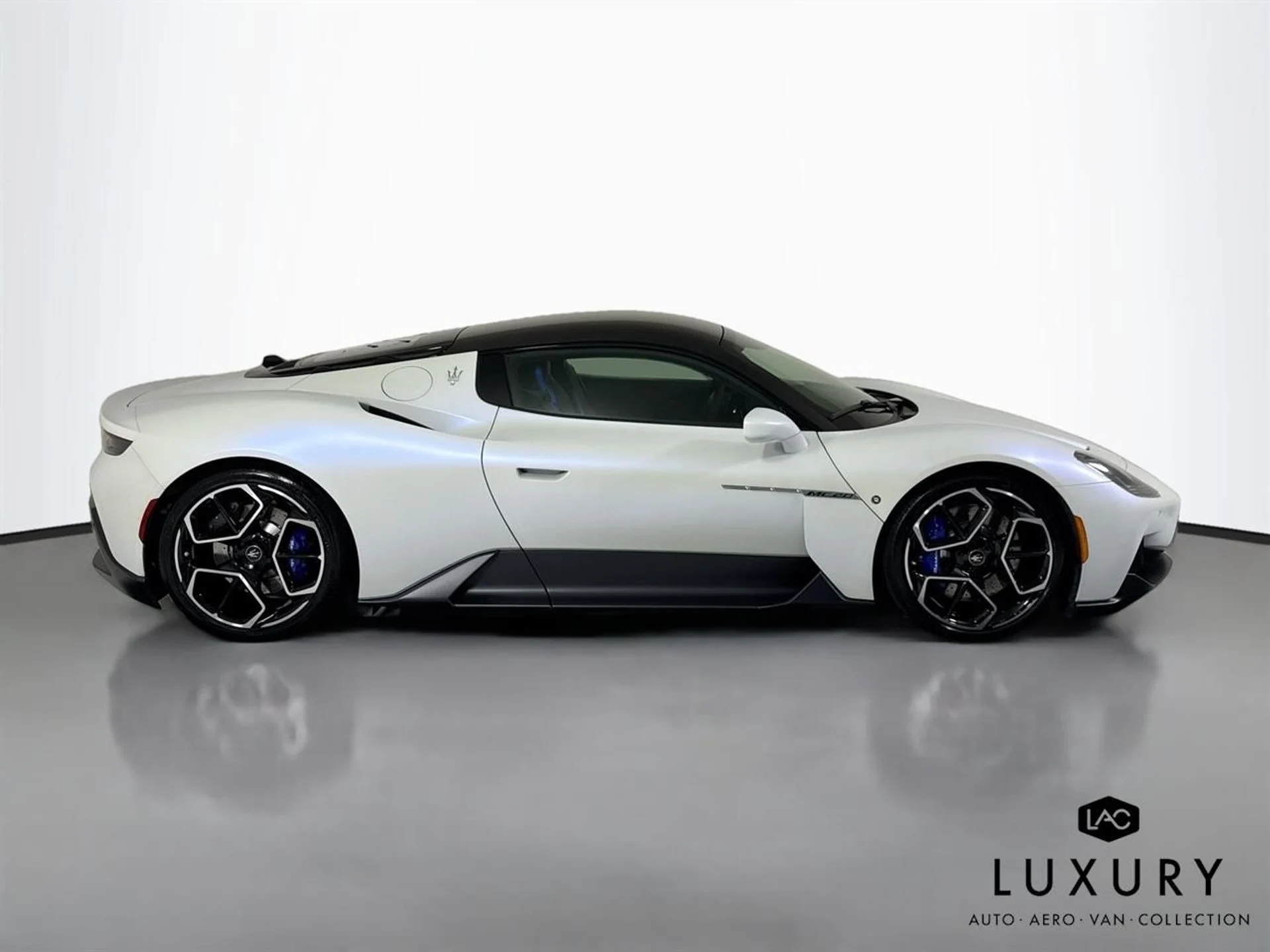 mph004_2379008492_b2ab4a4945250b3c4b114c39df8b14f5_7cfbc8462a