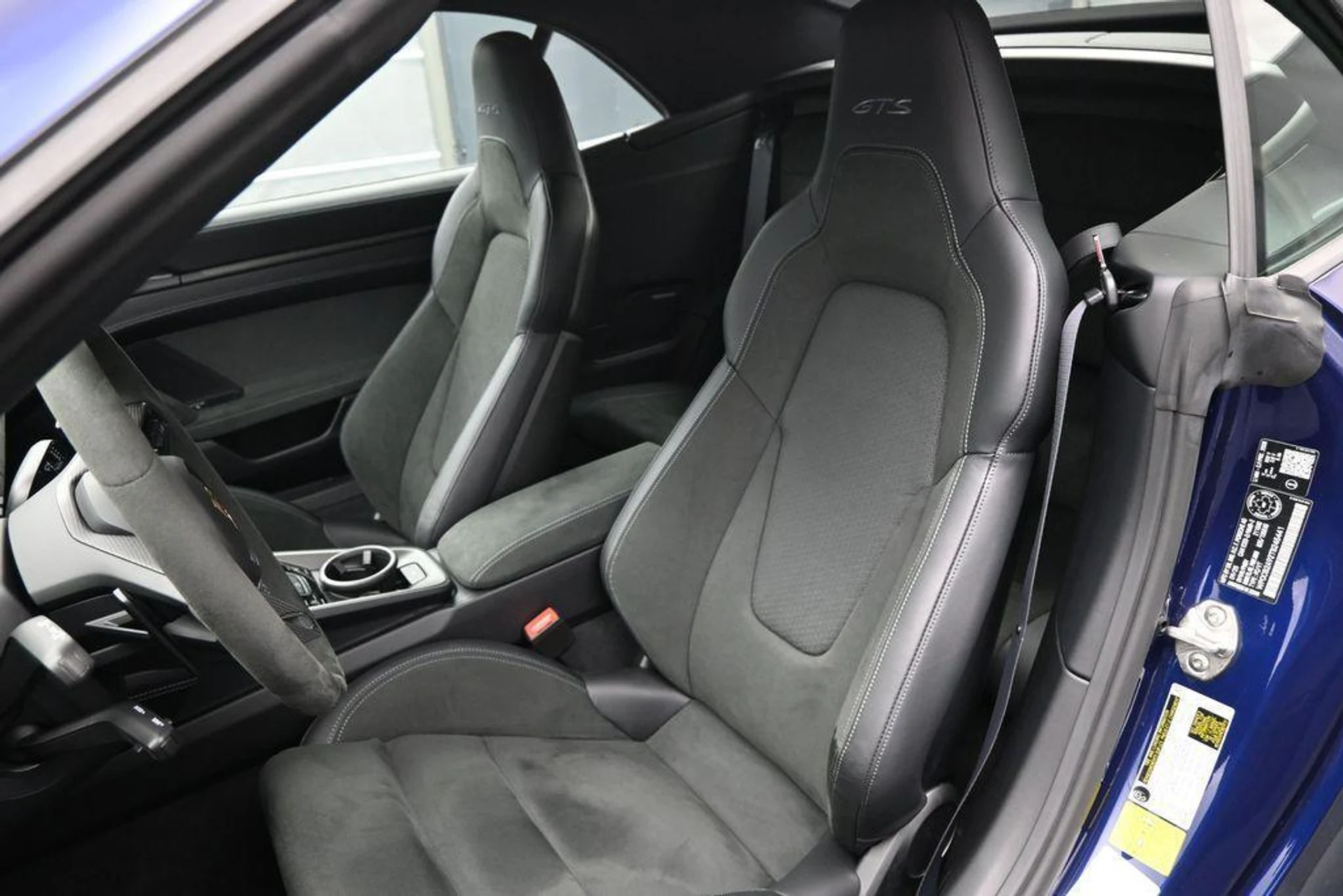 mph004_2379015493_g_Qle_Hqn_RF_28f8u_HA_8up_Fs_T5_Dp_DM_adca6bc186