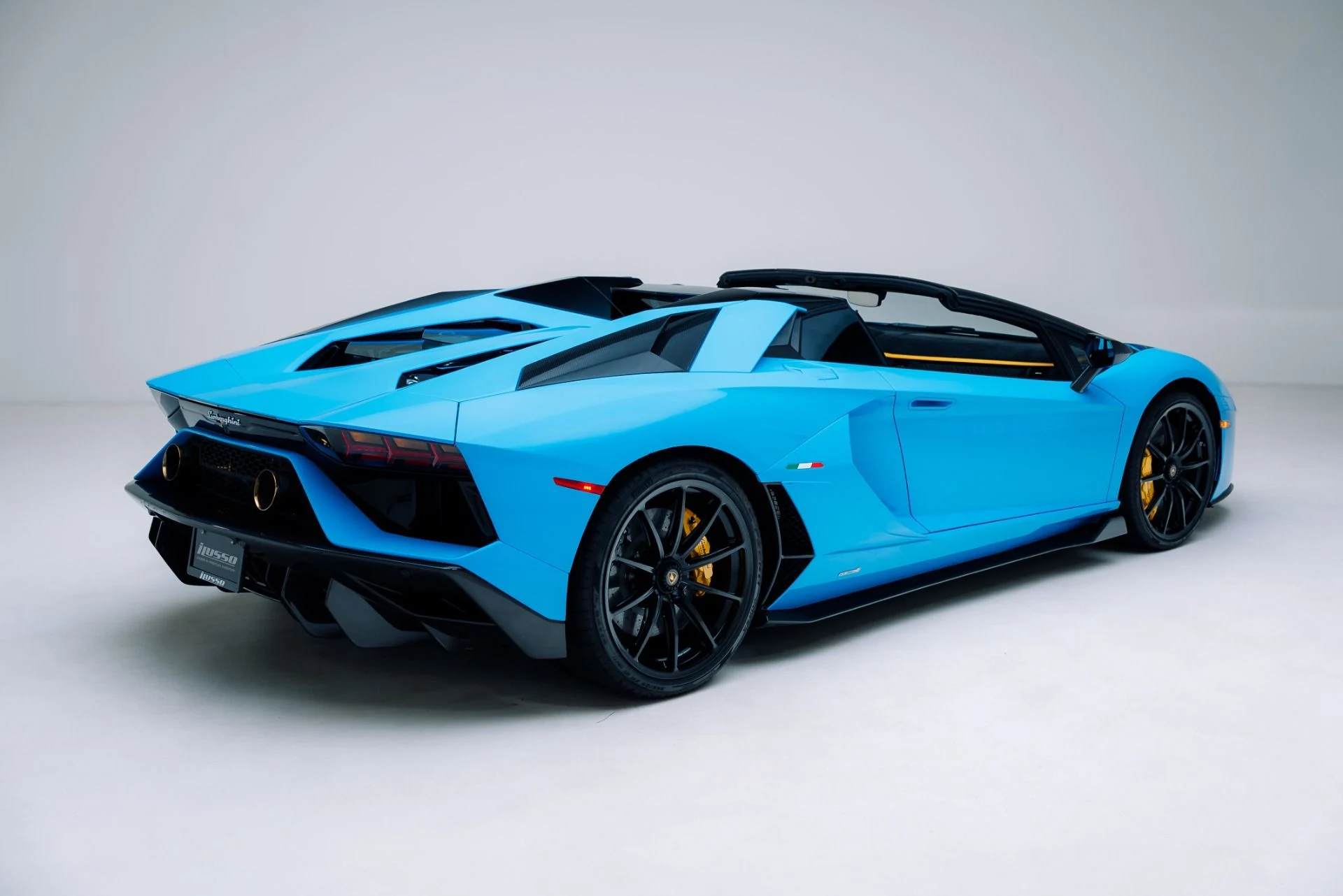 mph004_2384774997_Used_2022_Lamborghini_Aventador_LP_780_4_Ultimae_1767657027_26274dcfb8