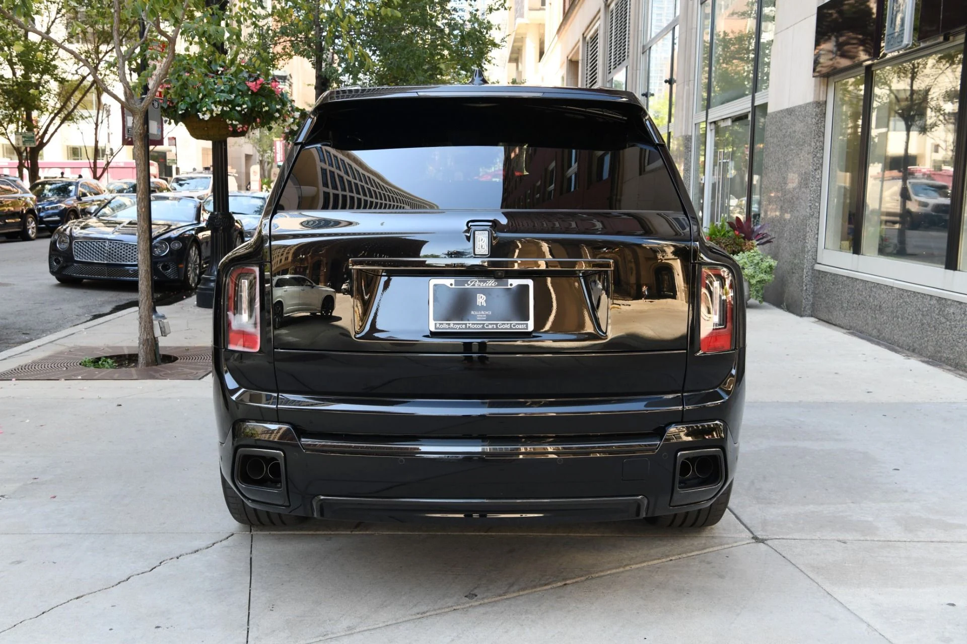 mph004_2387634137_11731_p6_l_6ece4b0435