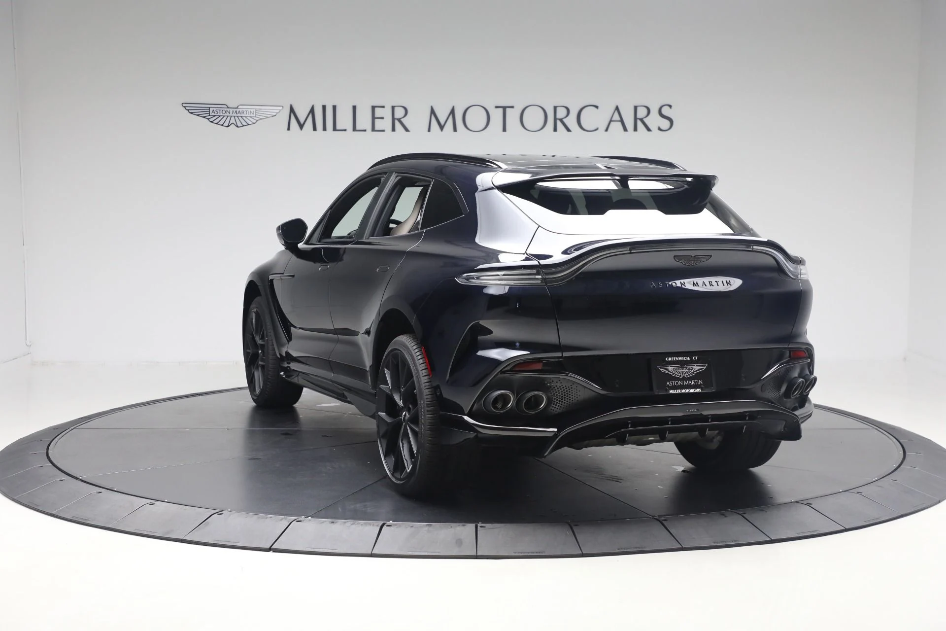 mph004_2387990053_New_2025_Aston_Martin_DBX_707_a3754b13f8