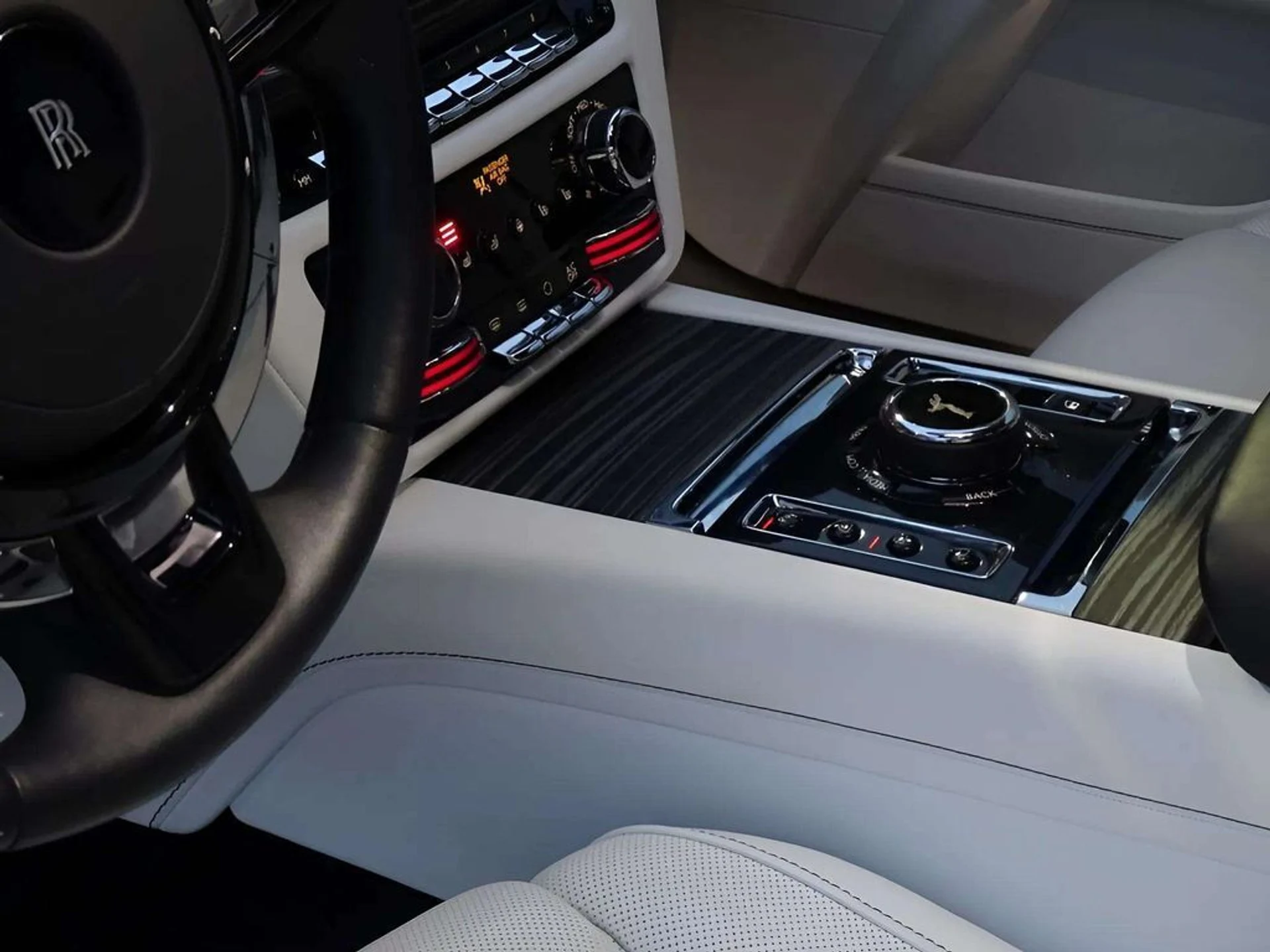 mph004_2388573951_789c230e74268dac0990e5670b6fac3fx_6033be9d62