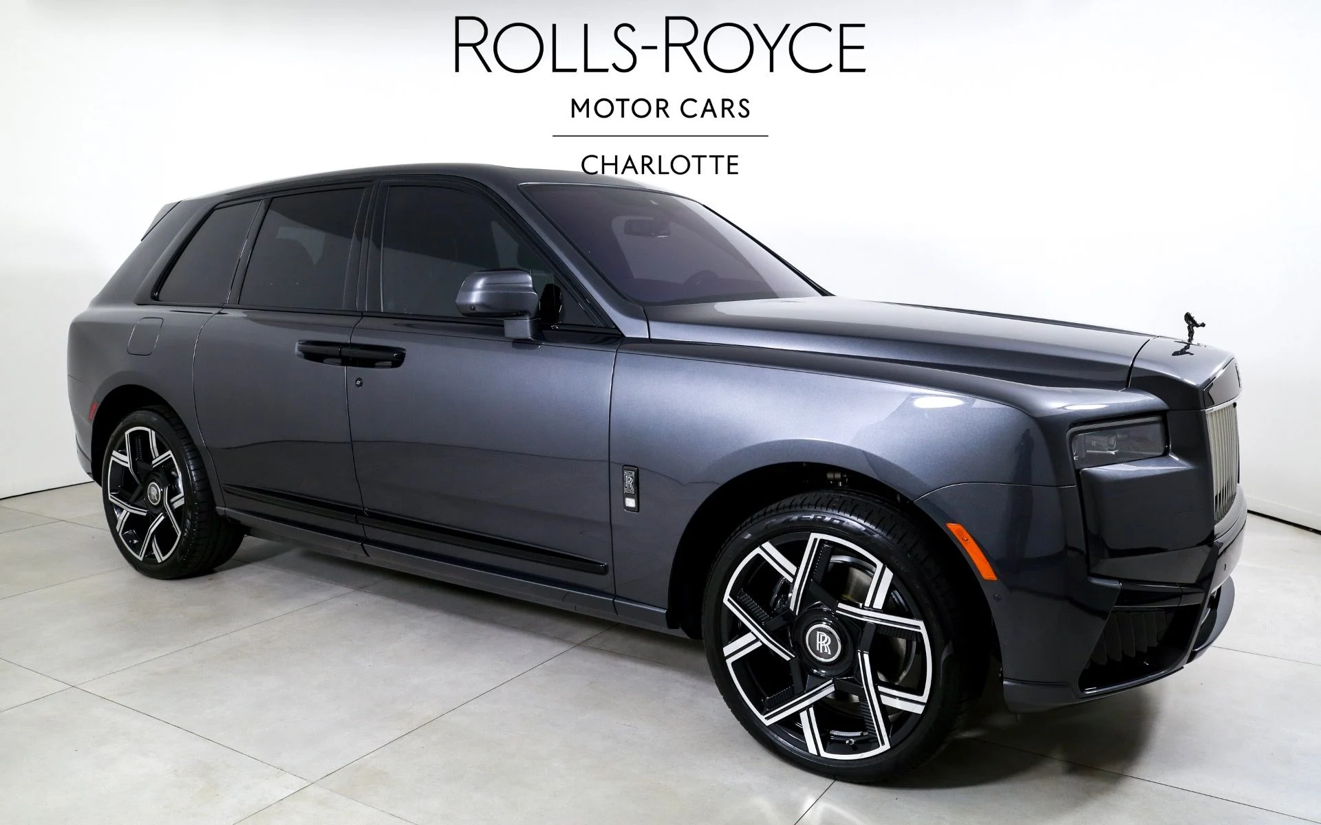 mph004_2397333580_Used_2025_Rolls_Royce_Black_Badge_Cullinan_1754340686_6765f90b7e