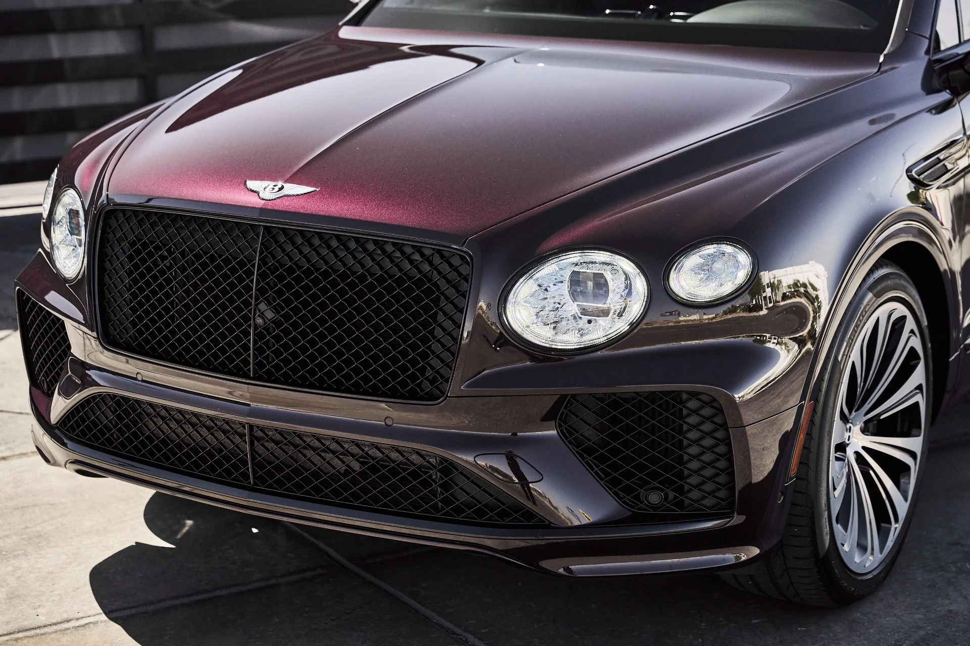 mph004_2400356898_Used_2022_Bentley_Bentayga_S_1781229395_0d471f0e65