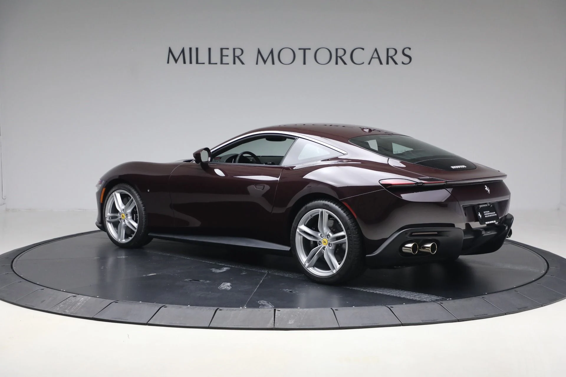 mph004_2412281030_Used_2023_Ferrari_Roma_1767375733_d8ce682947