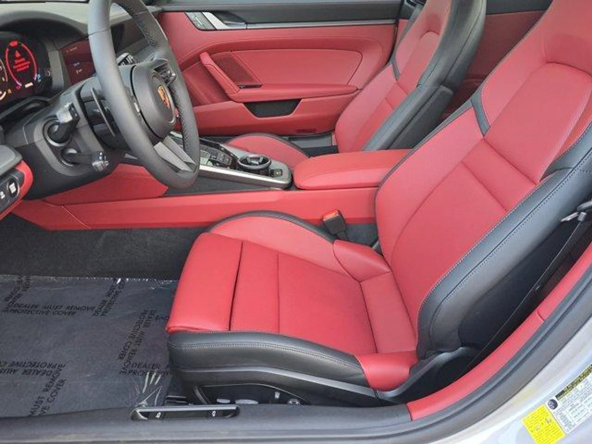 mph004_2414353550_s_Tuh_Q09fo5p_RL_Fy_So_z_M01izzdw_9454abb68a