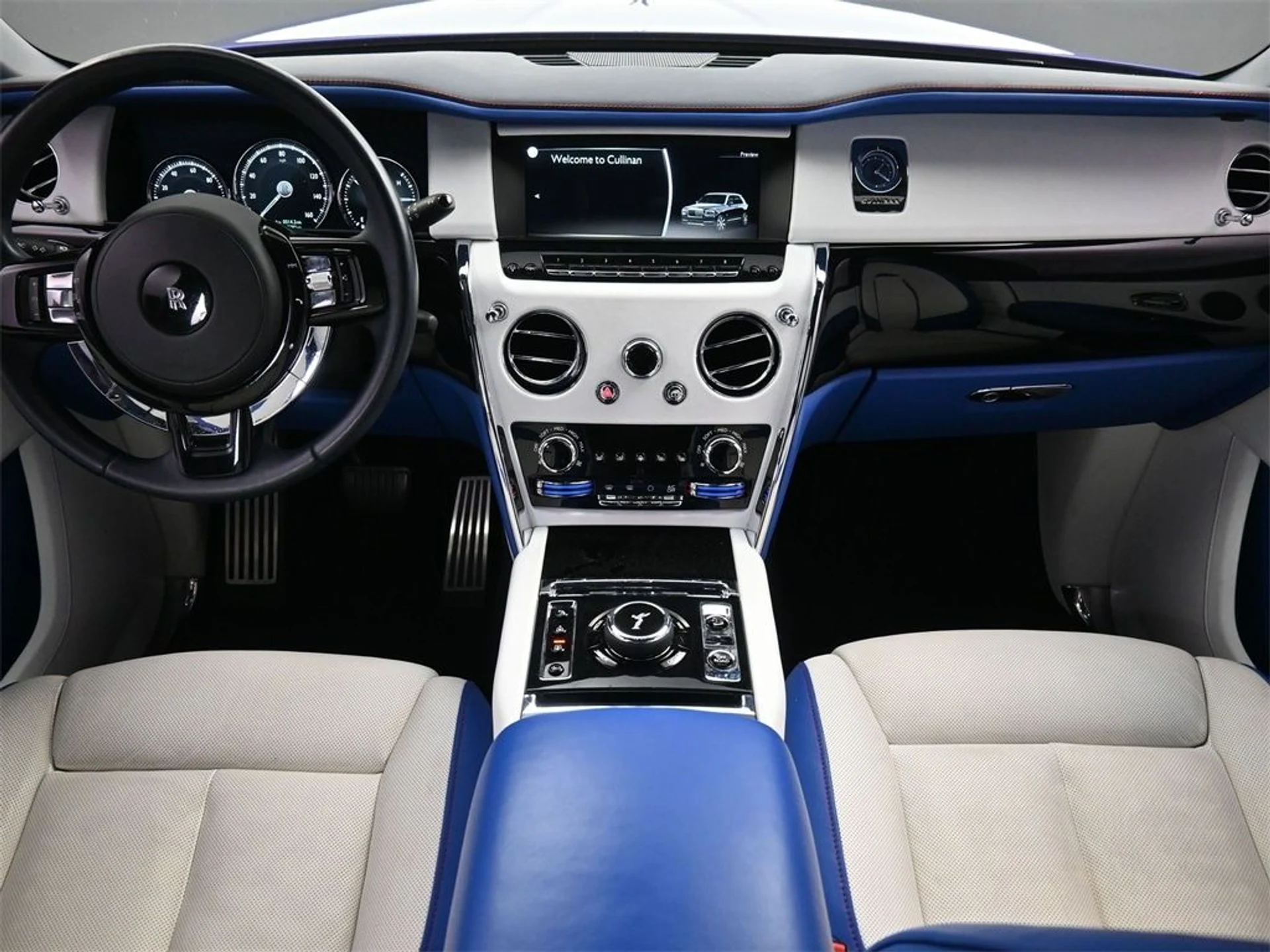 mph004_2415336991_8bb2017e7f68c983ba5adb7c69520409x_2b6dd9c066