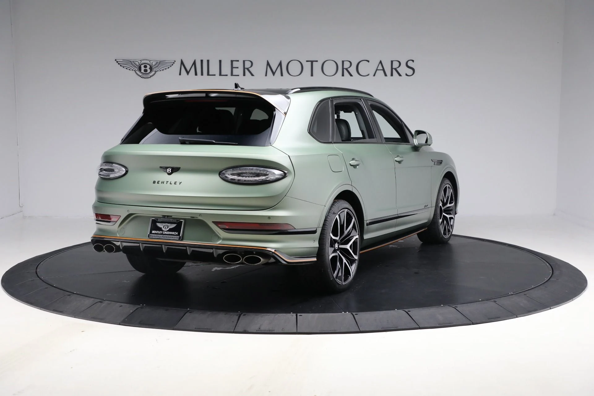 mph004_241805680_New_2027_BENTLEY_BENTAYGA_SPEED_1761837159_099e097dcf