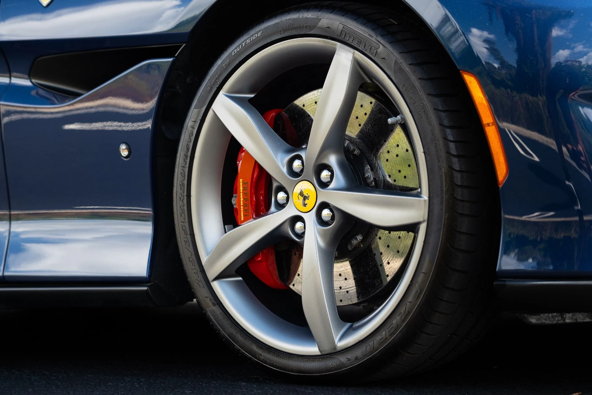 mph004_2434026927_Used_2019_Ferrari_Portofino_1780888386_de3b9c9eab