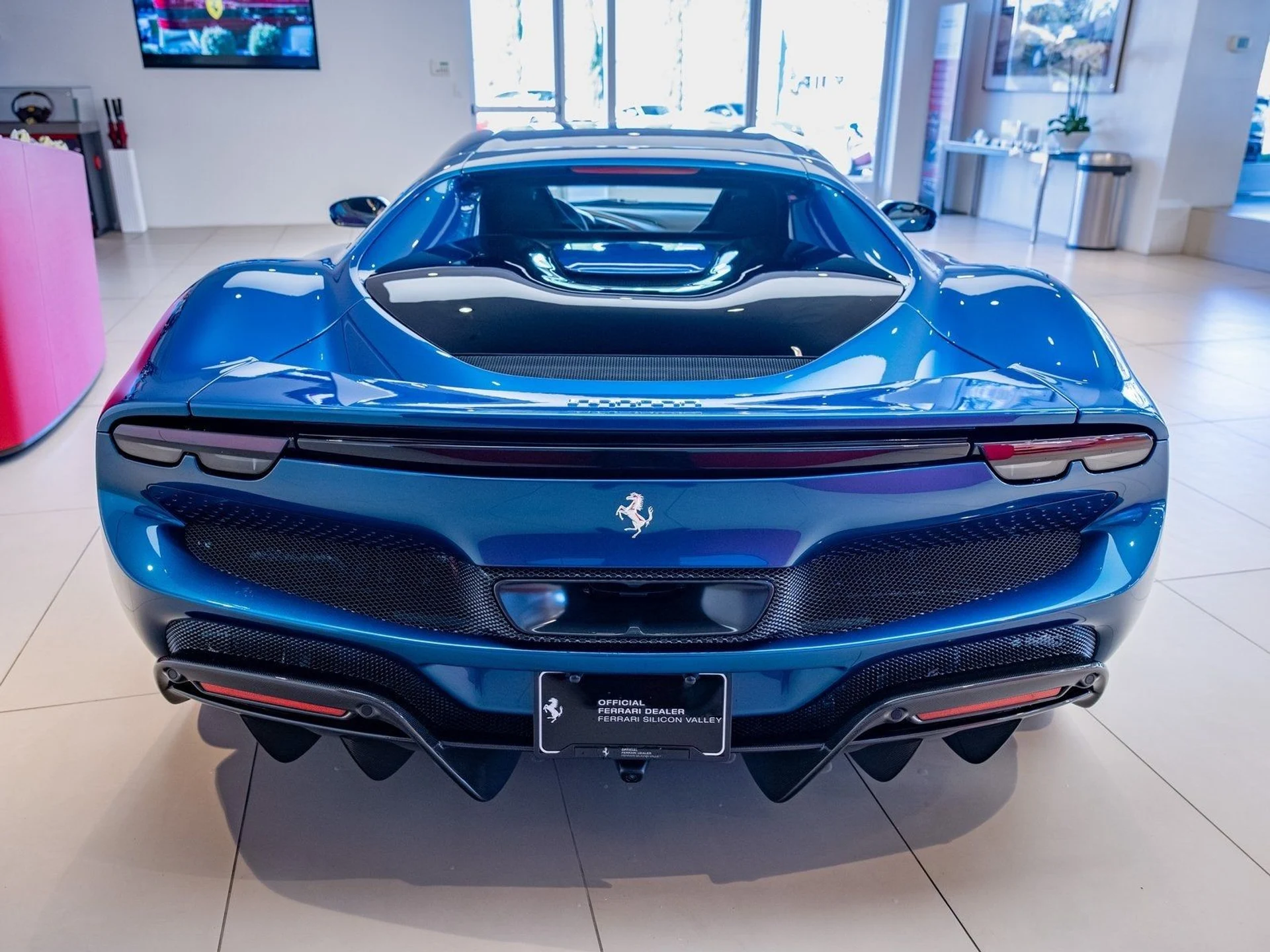 mph004_2438623363_5_30a129f4fb