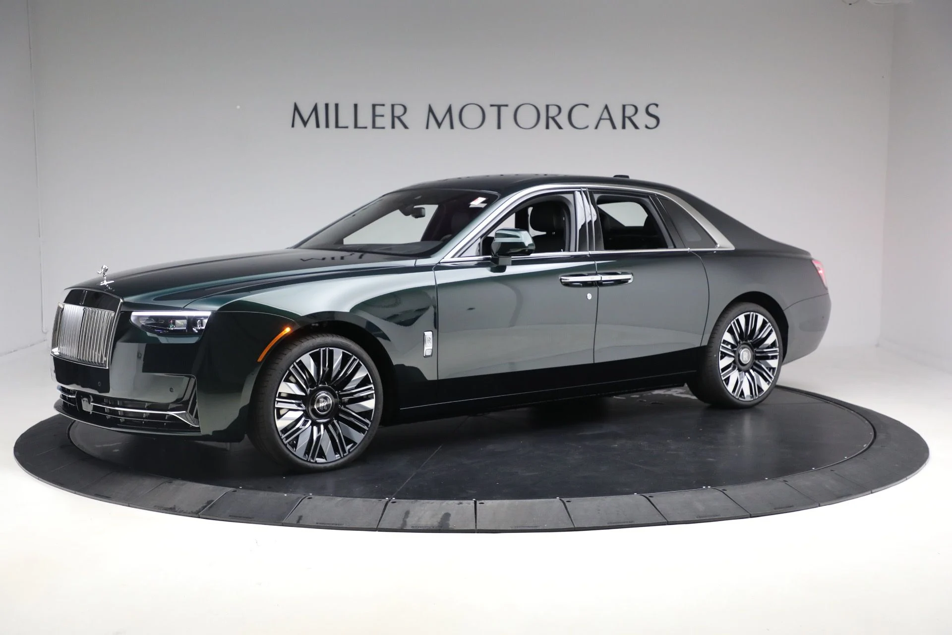 mph004_2451392258_New_2026_Rolls_Royce_Ghost_440758a91e