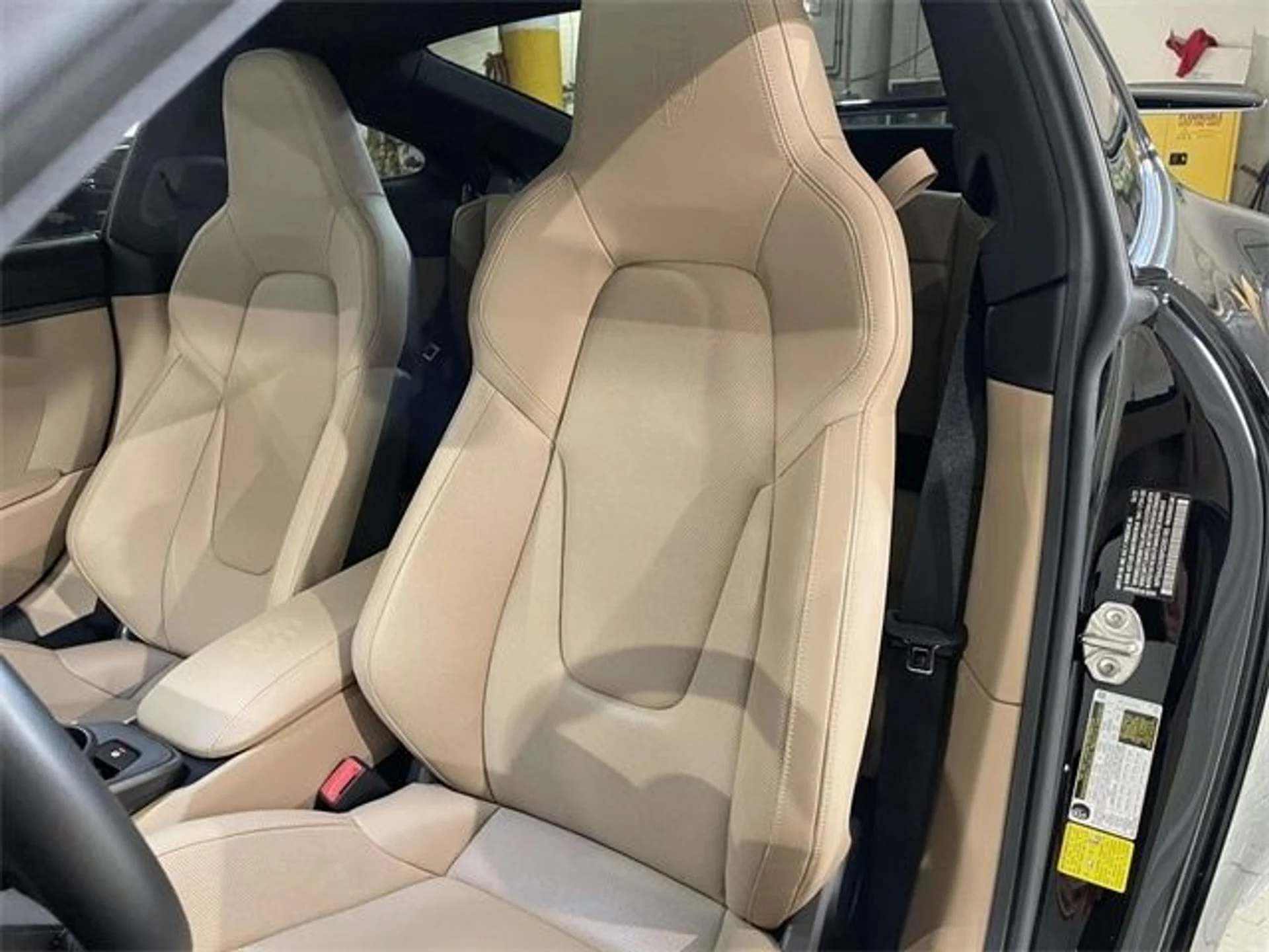 mph004_2460396244_ddf7ac8e2196b46584991dd3550a790cx_d3f2922073