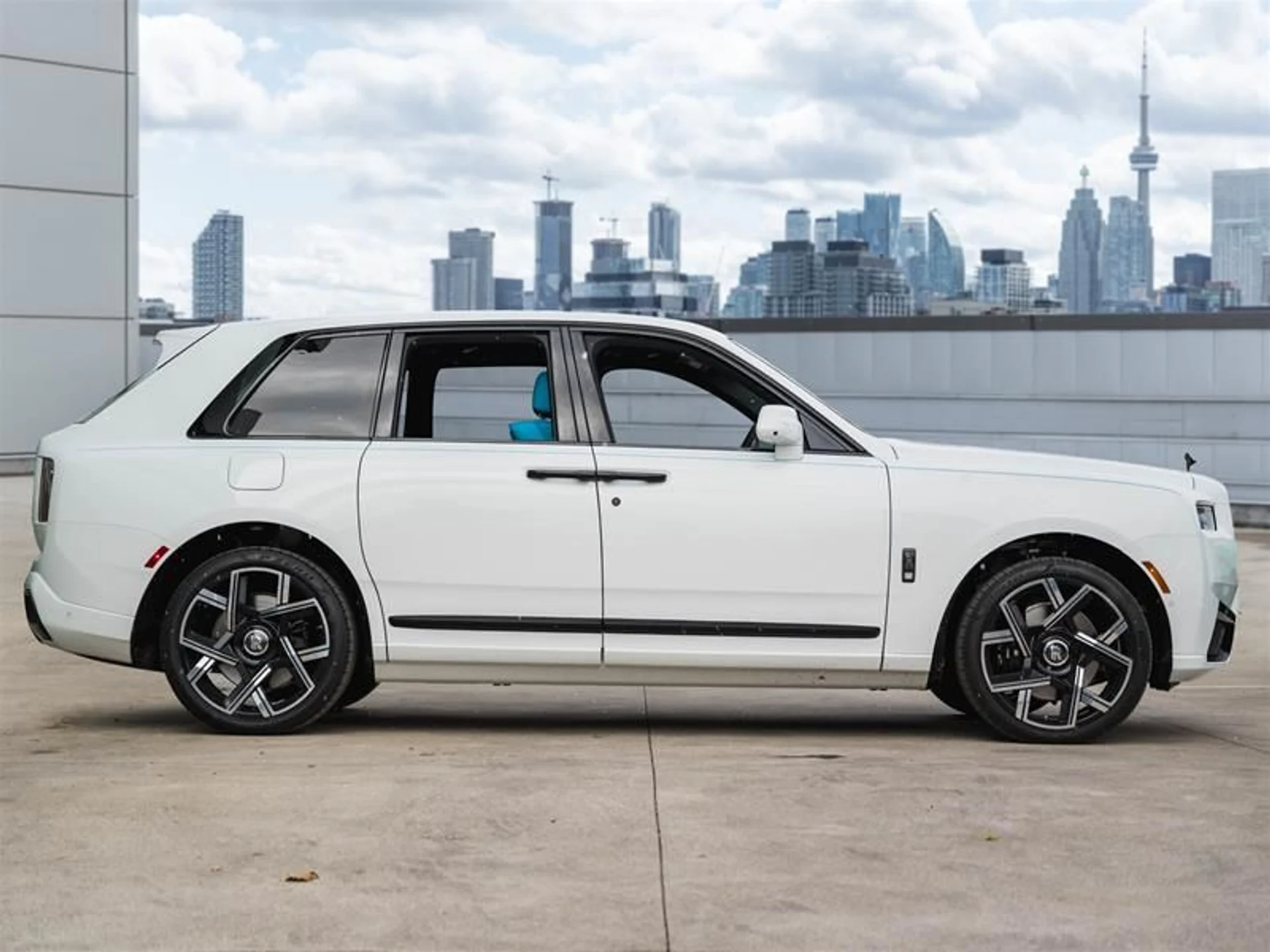 mph004_2464990201_w3wsmdkl_5e0d7c8d37