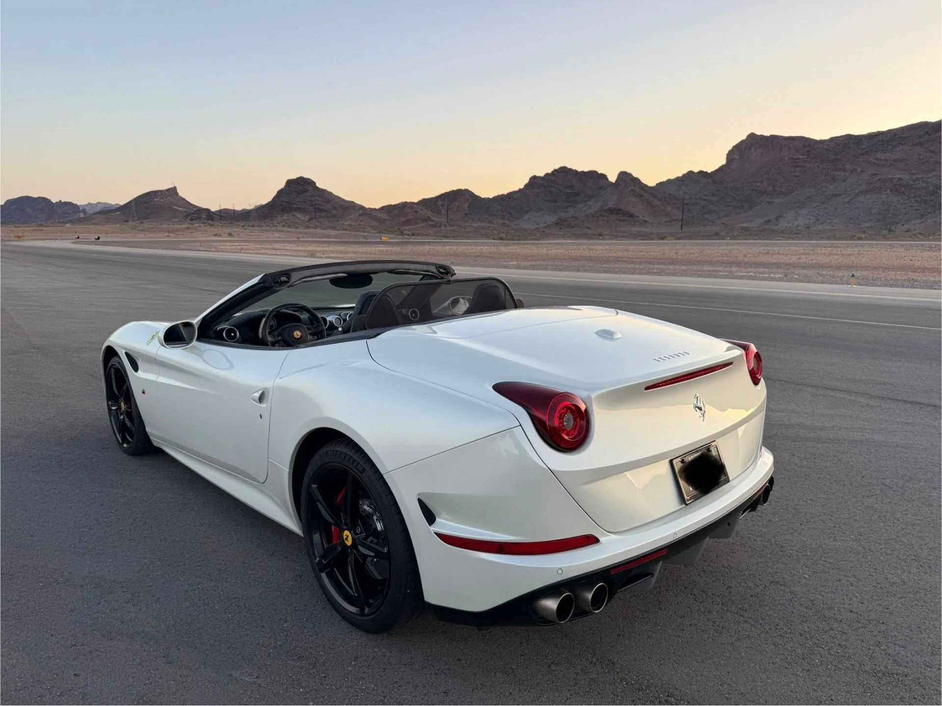 mph004_2465441903_Used_2015_Ferrari_California_T_1754670246_7d2170a7b0