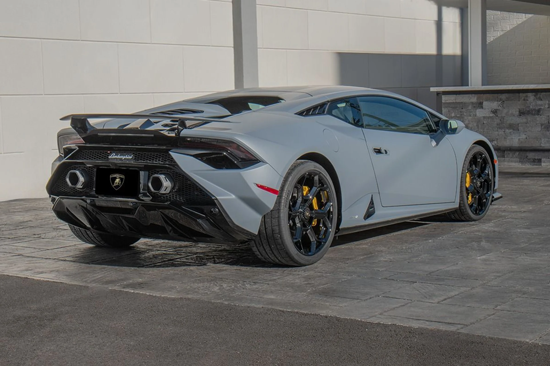 mph004_2479888436_Used_2024_Lamborghini_Huracan_Tecnica_1736524085_6c8b61aa13