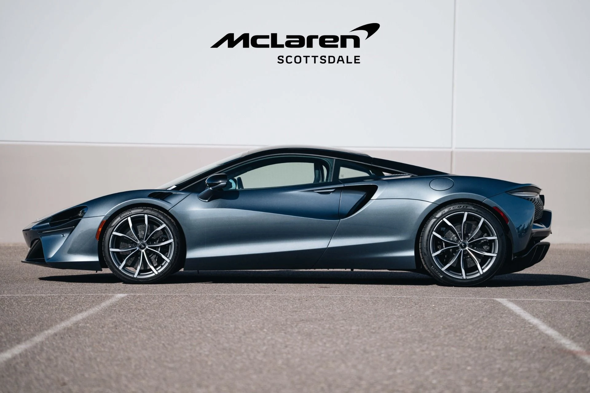mph004_2482841987_Used_2023_MCLAREN_ARTURA_Tech_Lux_1732172355_692a52f738