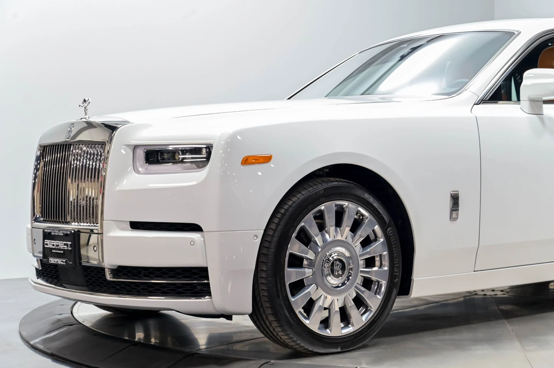 mph004_2487448526_Used_2022_Rolls_Royce_Phantom_1778541737_c91b34e438