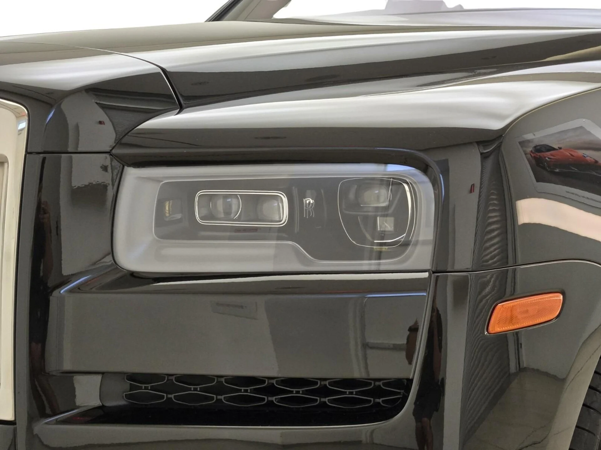mph004_2488152987_Used_2020_Rolls_Royce_Cullinan_1759993065_4869555cc6